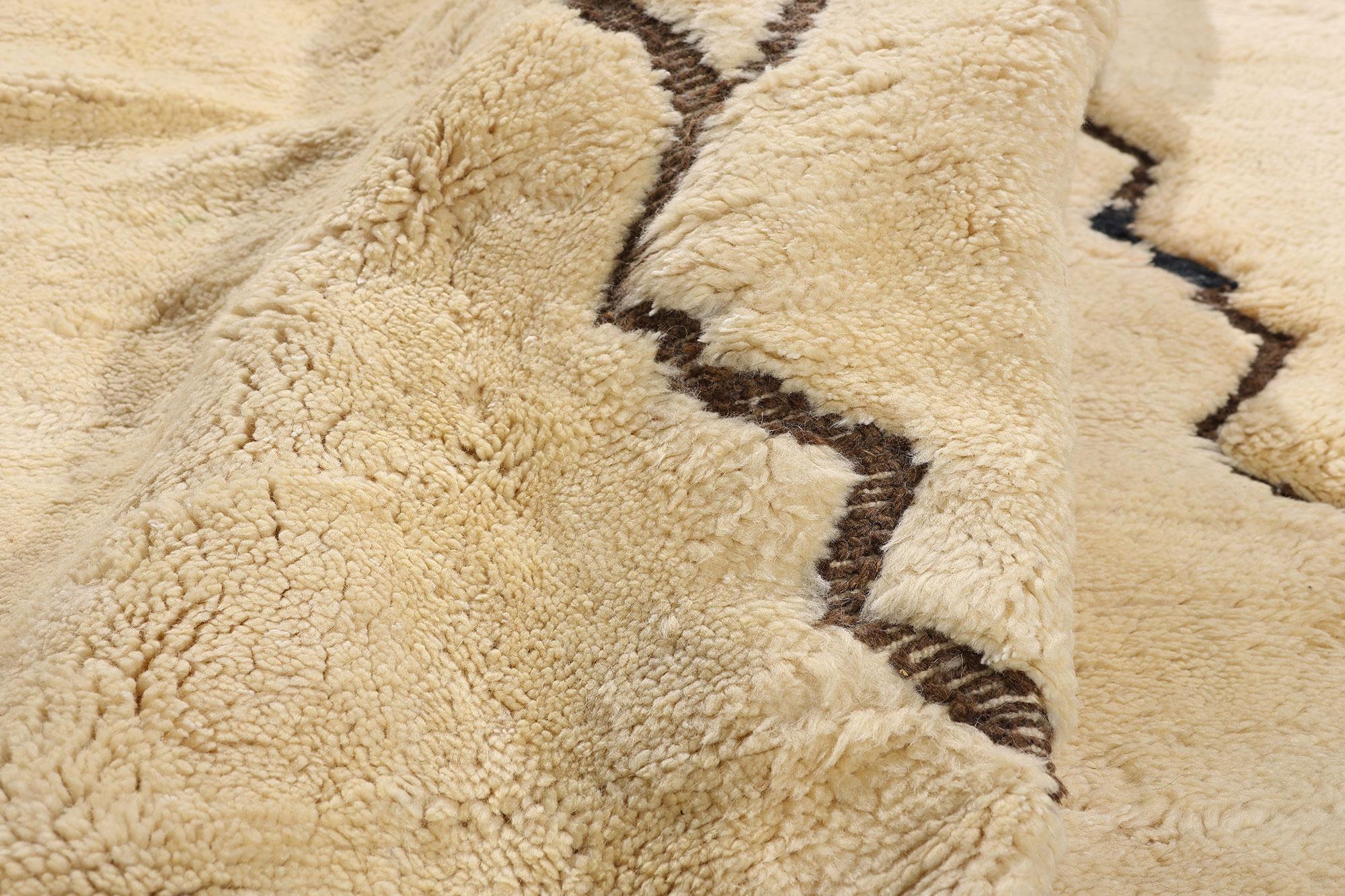 Contemporary New Organic Modern Beni Mrirt Berber Moroccan Rug with Minimalist Shibui Style For Sale