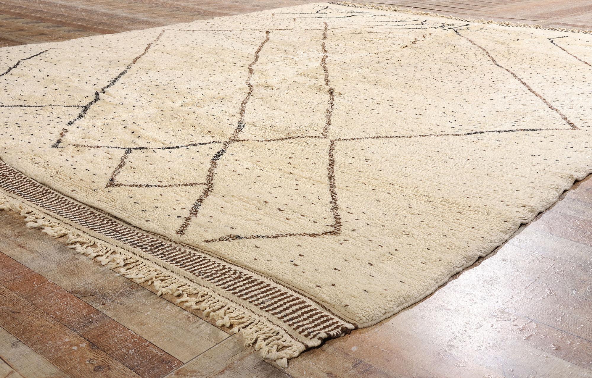 Tapis berbère marocain, breloque nomade rencontre le style moderne du milieu du siècle dernier en vente 7