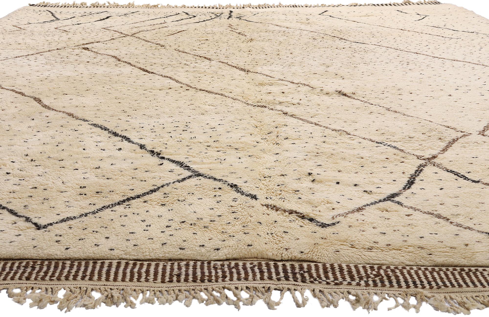 Tapis berbère marocain, breloque nomade rencontre le style moderne du milieu du siècle dernier en vente 8