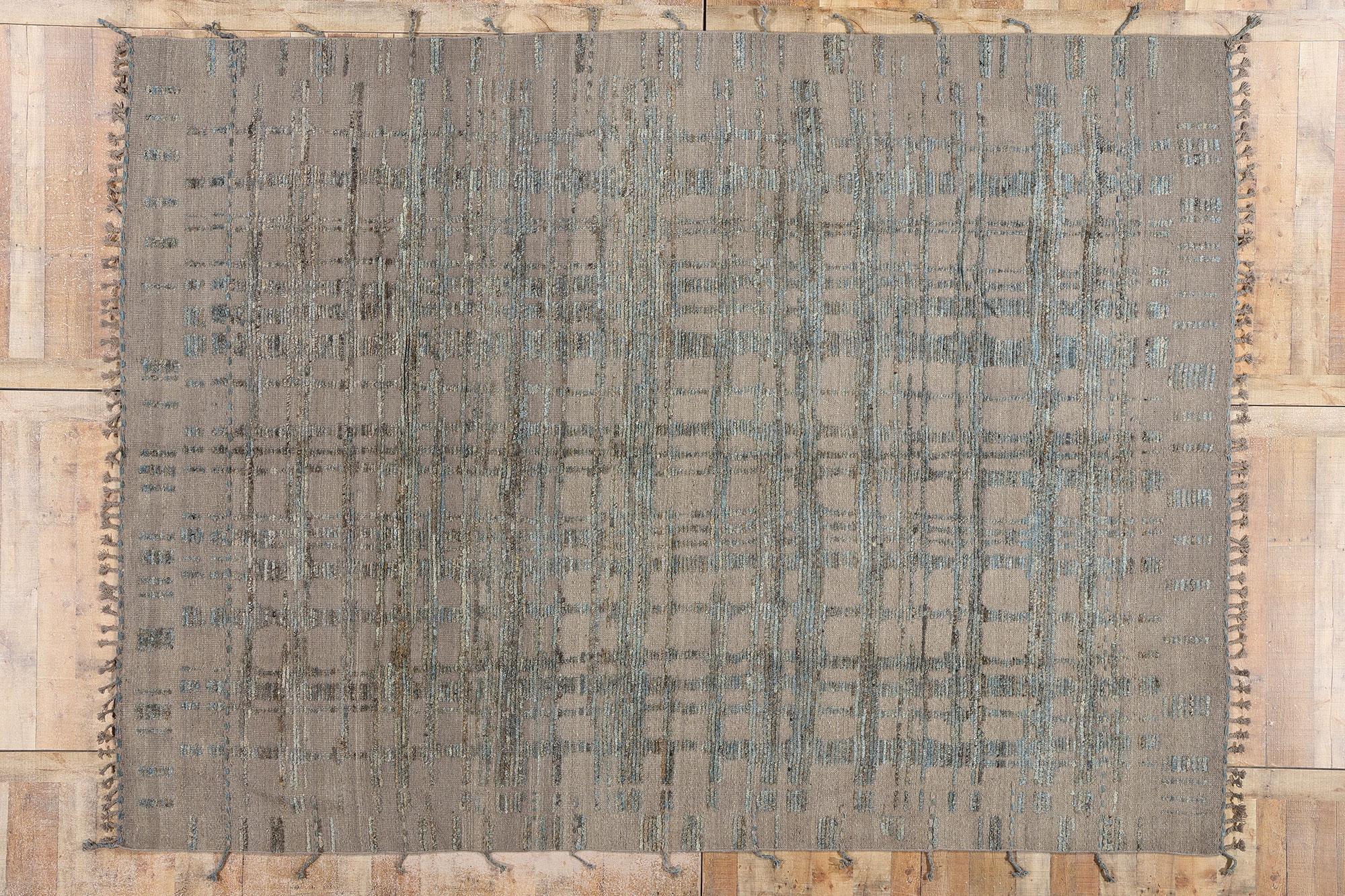 New Organic Modern Brutalist Moroccan Textured Carpet with Transitional Style (Tappeto organico moderno e brutalista in stile marocchino) in vendita 1