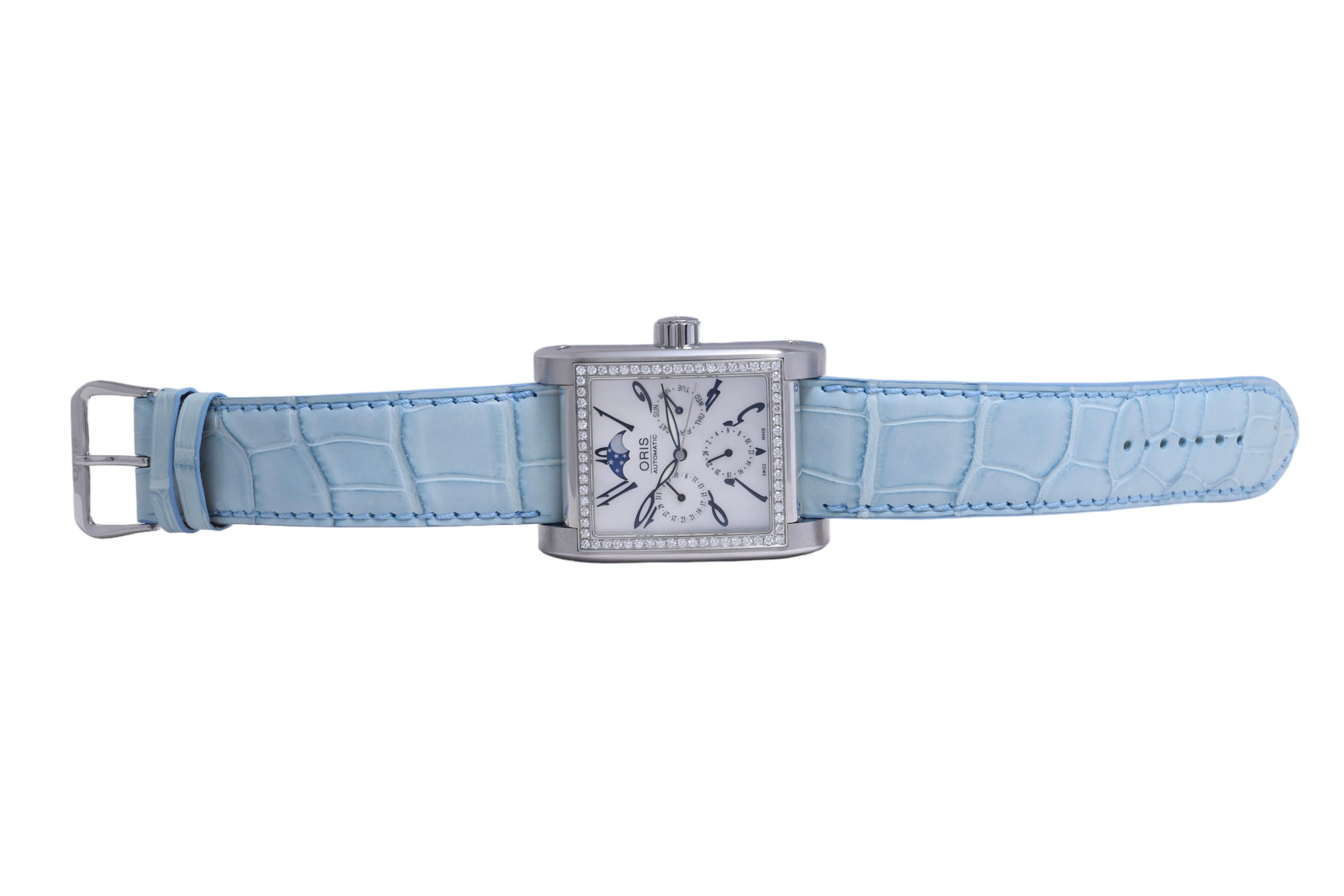 Oris, montre automatique rectangulaire Miles Complication Moonphase Diamond Watch en vente 2