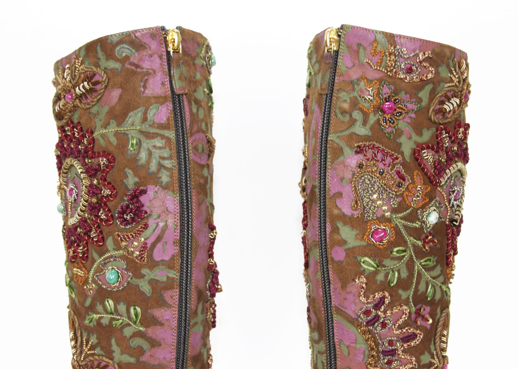 New Oscar De La Renta F/W 2004 Hand Painted Embroidered Boots 36.6 - US 6.5 For Sale 1