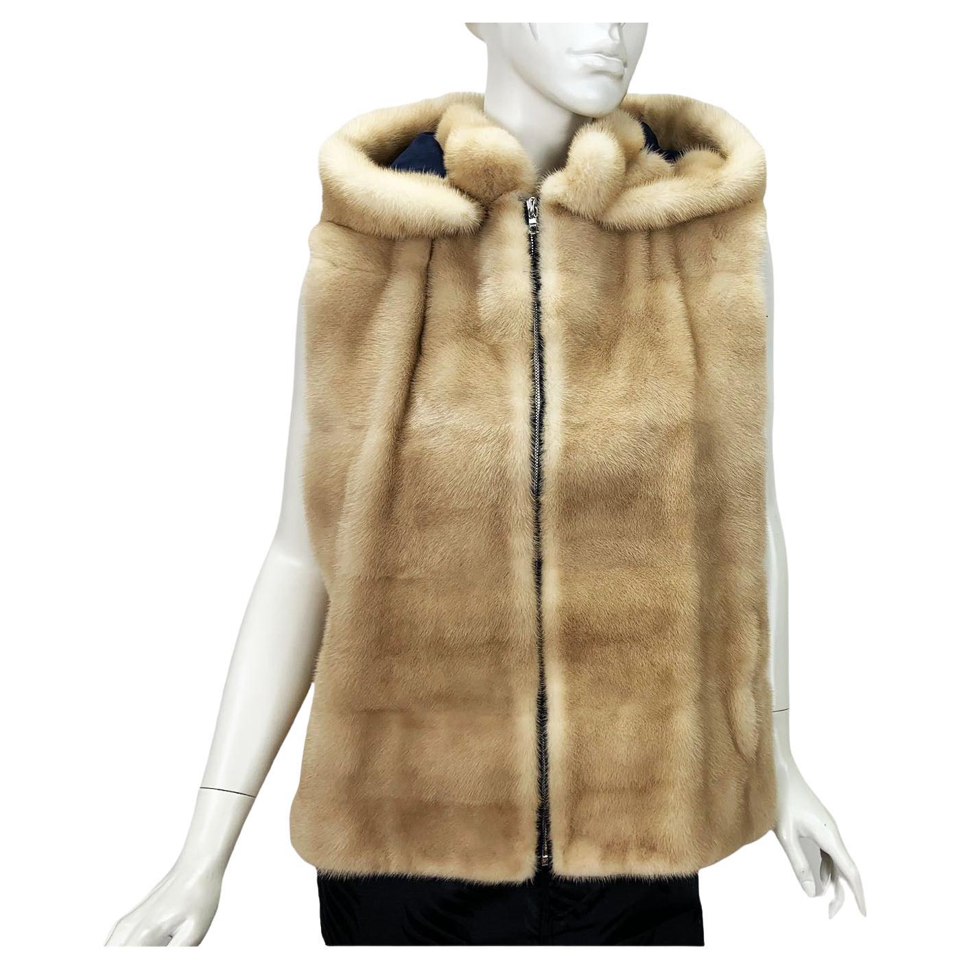 NWT Oscar De La Renta Palomino Mink Detachable Hood Vest size M For Sale