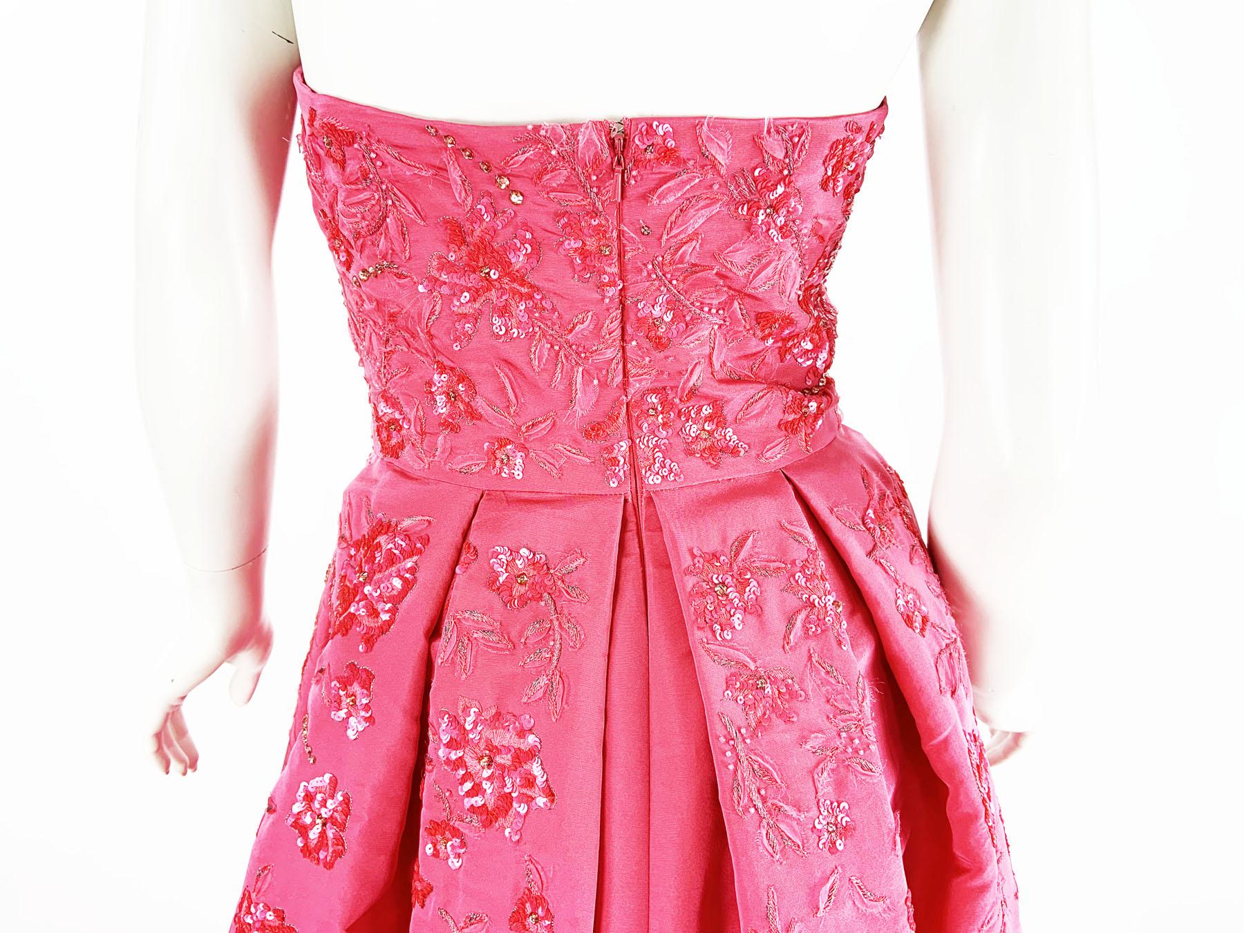 Nuevo Oscar De La Renta Vestido rosa de tafetán de seda adornado US 6 en venta 6