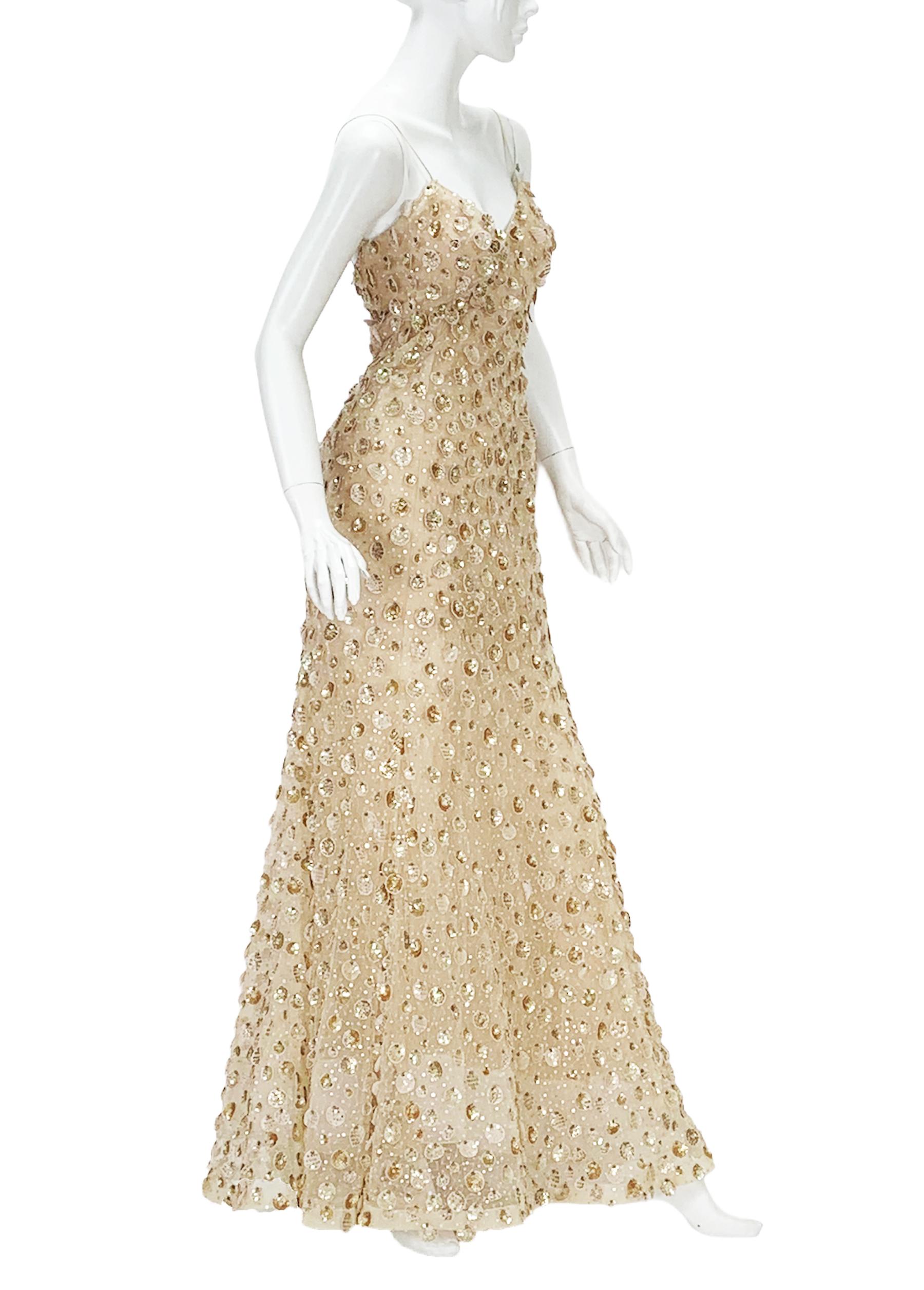 New Oscar de la Renta SS 2006 Runway Red Carpet Nude Sequin Embellished Gown 8 In New Condition In Montgomery, TX