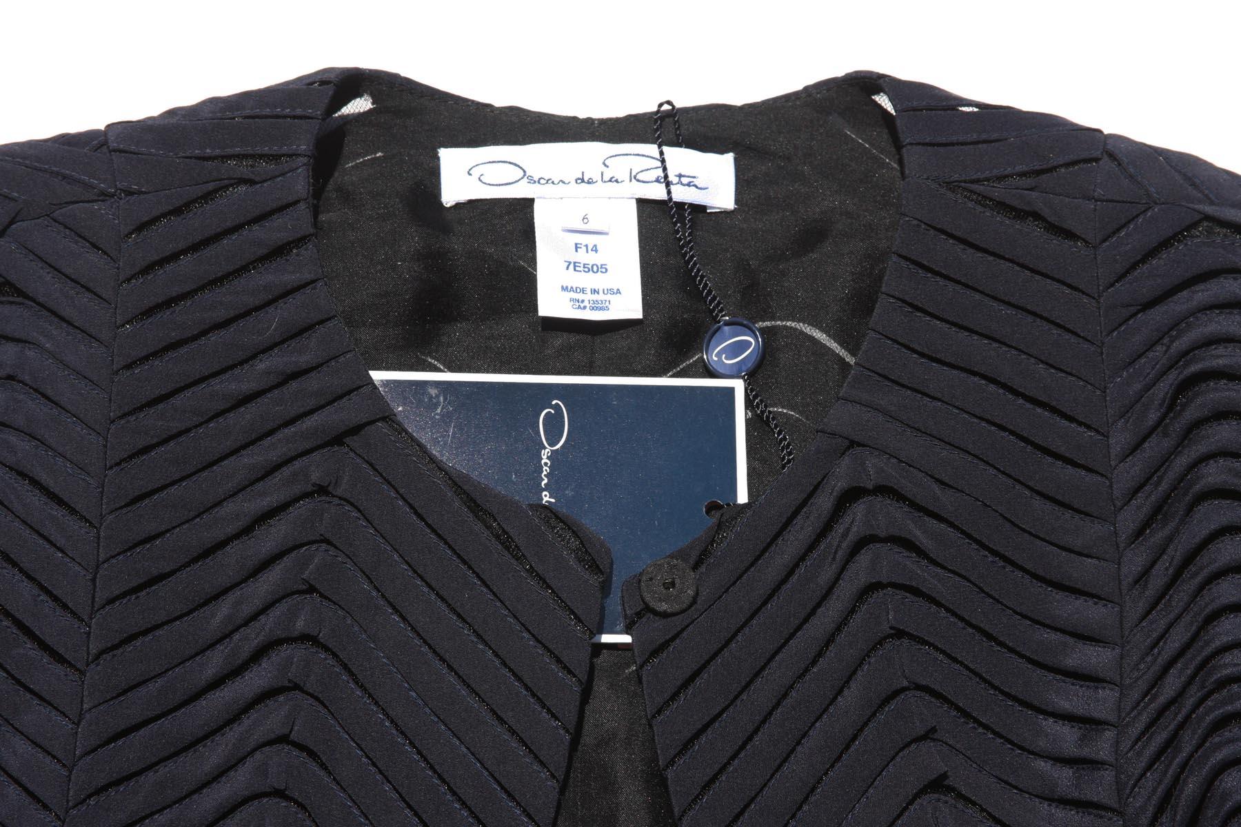 Nuovo Oscar De La Renta - Giacca Peplum con nastro trasparente blu navy US 6 in vendita 2