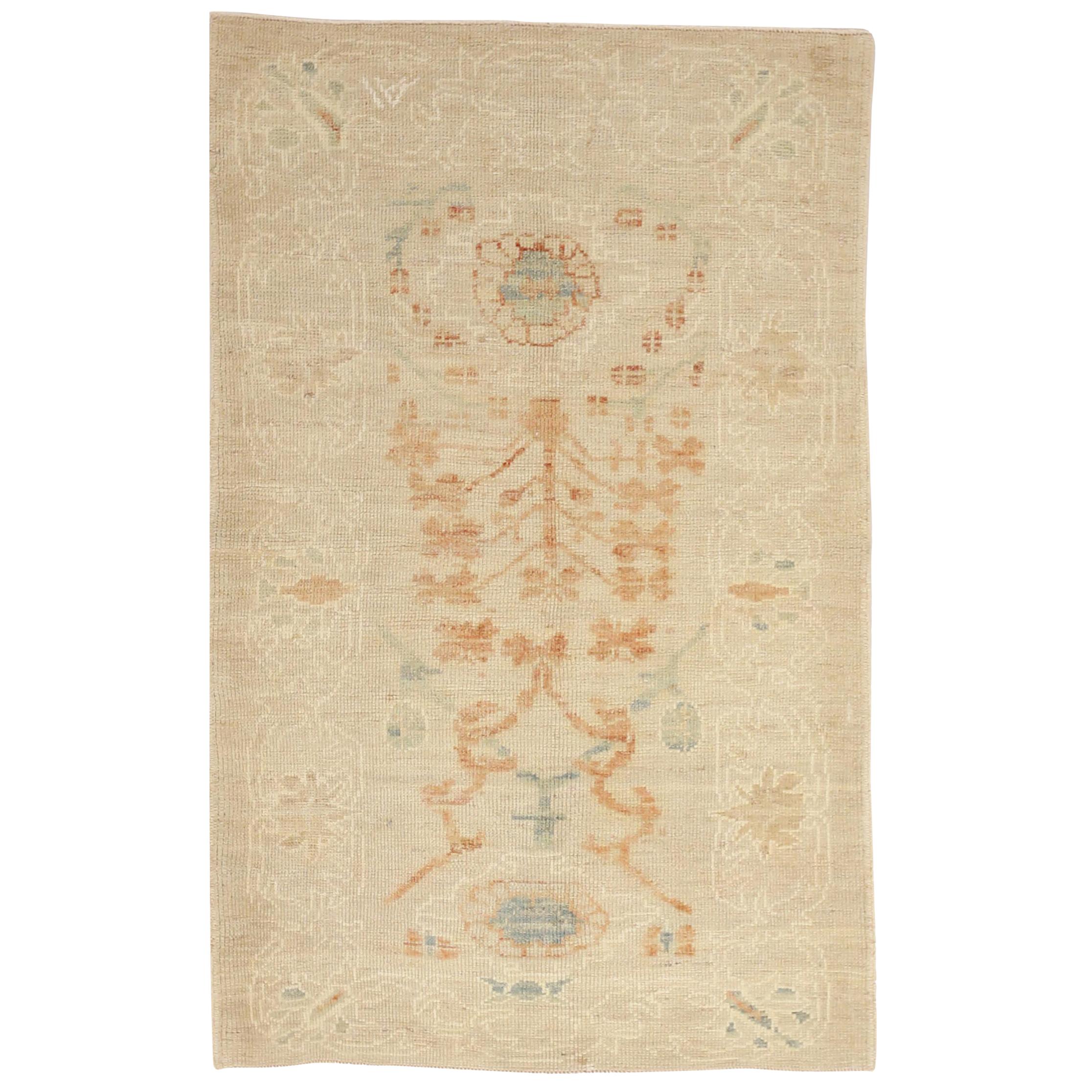 New Oushak Persian Rug with Rust and Ivory Floral Details For Sale