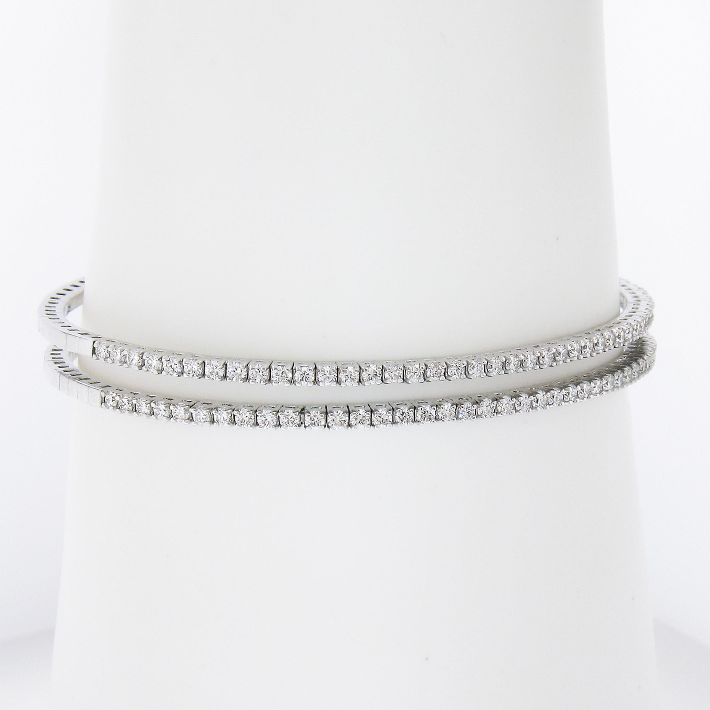Round Cut New Pair 14k White Gold 1.58ctw Fiery Diamond Flexible Stack Bangle Bracelet Set For Sale