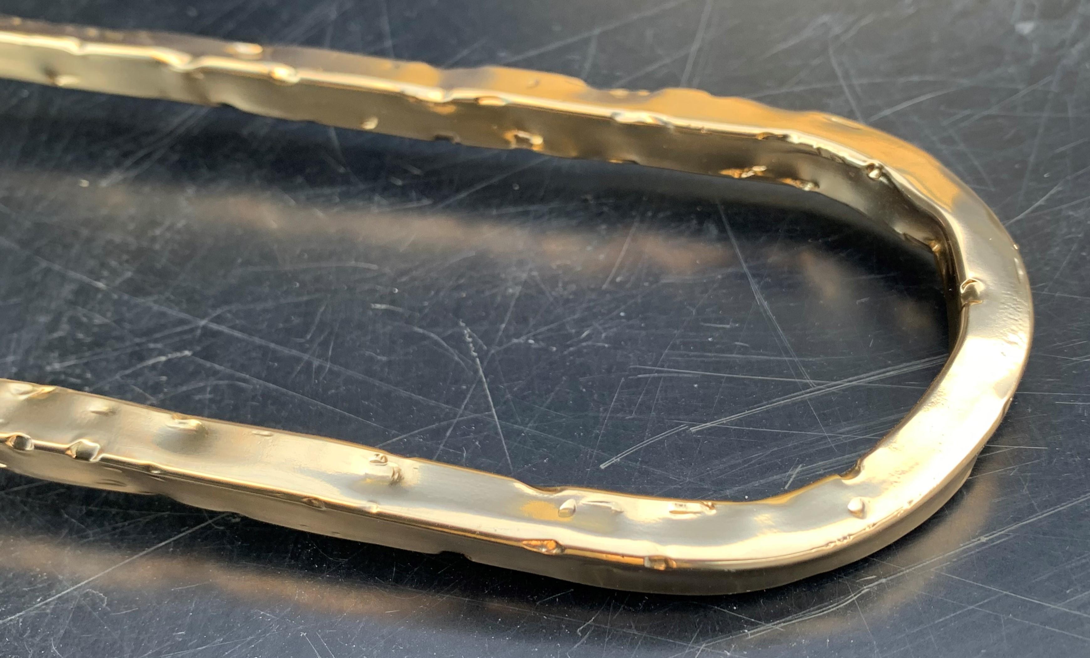 Nuova coppia di applique in metallo dorato con paralume in metallo cromato nero in vendita 6