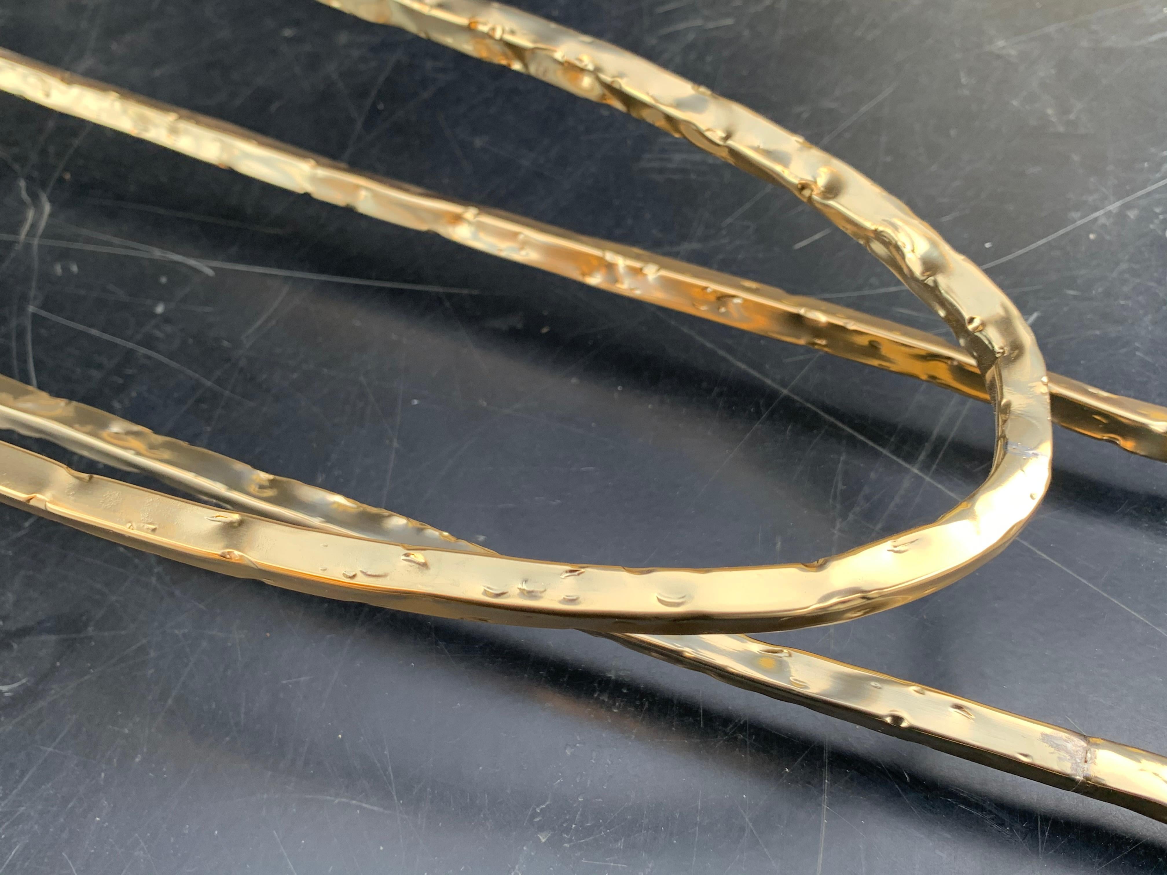 Nuova coppia di applique in metallo dorato con paralume in metallo cromato nero in vendita 7