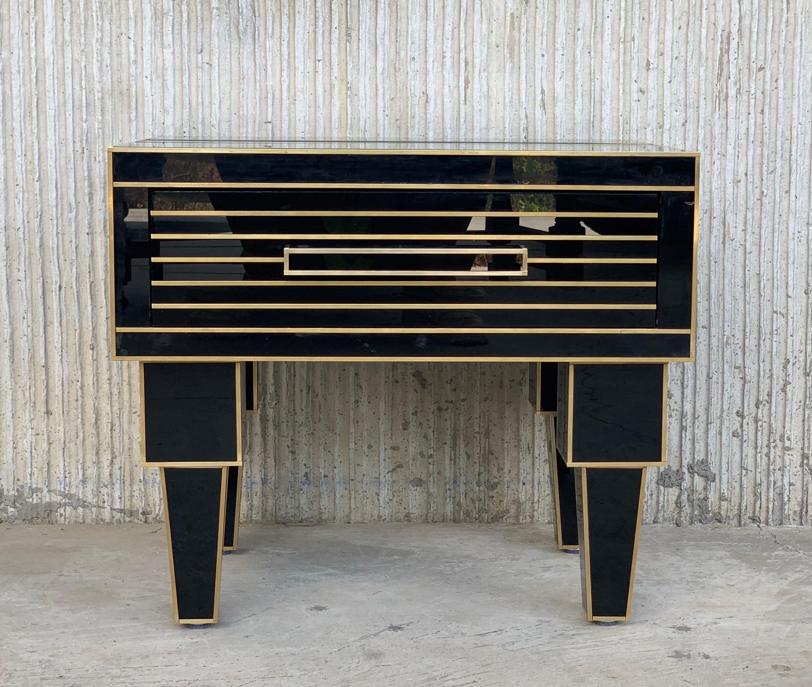 Art Deco New Pair of Mirrored Low Nightstand in Black Mirror and Chrome with Drawer For Sale