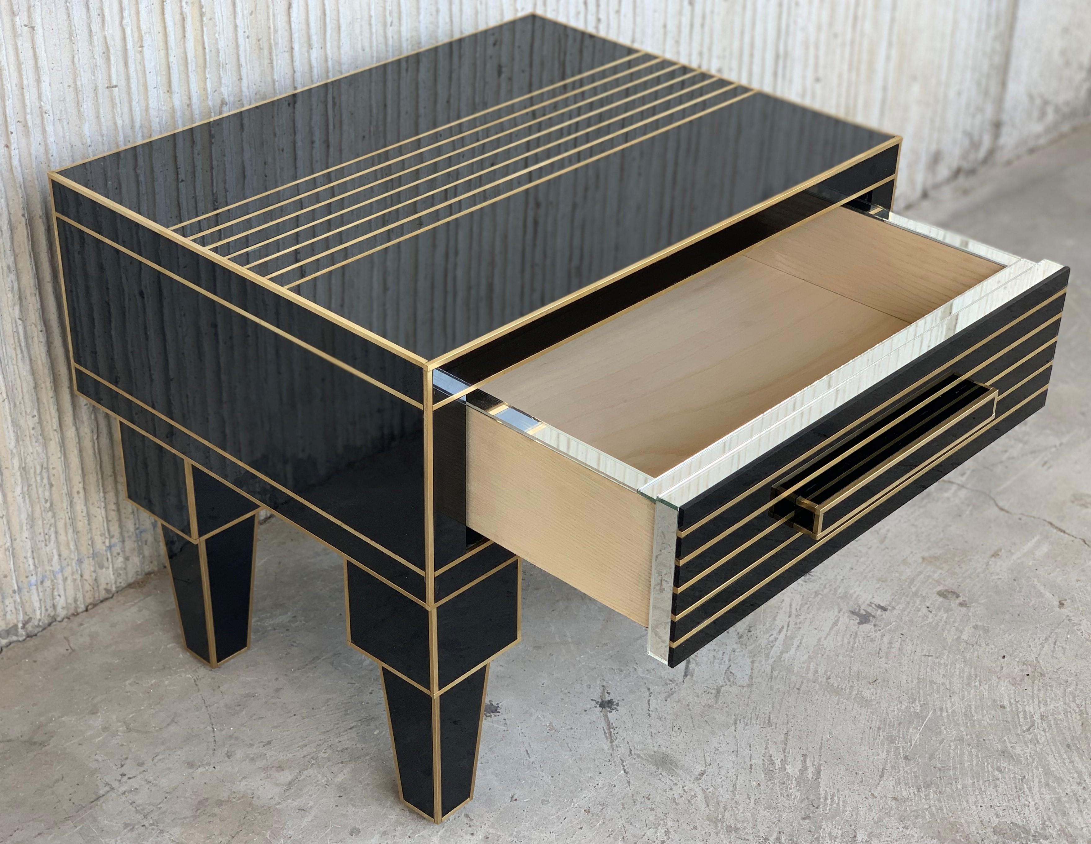 Brass New Pair of Mirrored Low Nightstand in Black Mirror and Chrome with Drawer For Sale