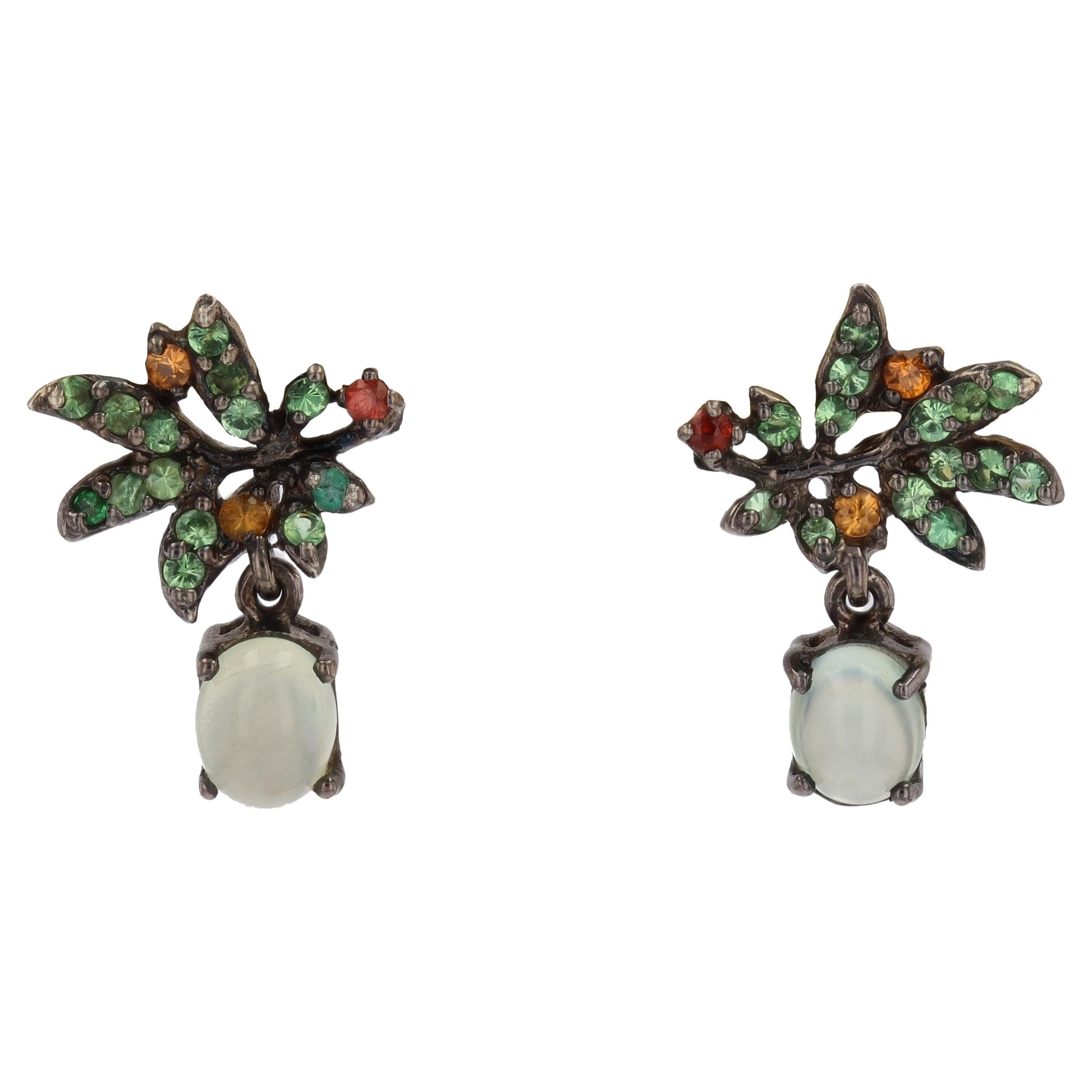 New Perhnite Garnets Silver Drop Earrings