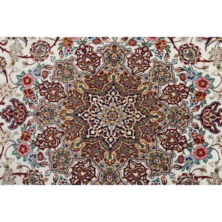 Annodato a mano Tappeto New Persian Isfahan in kork e seta - Dimensioni: 6'7 X 9'11 in vendita