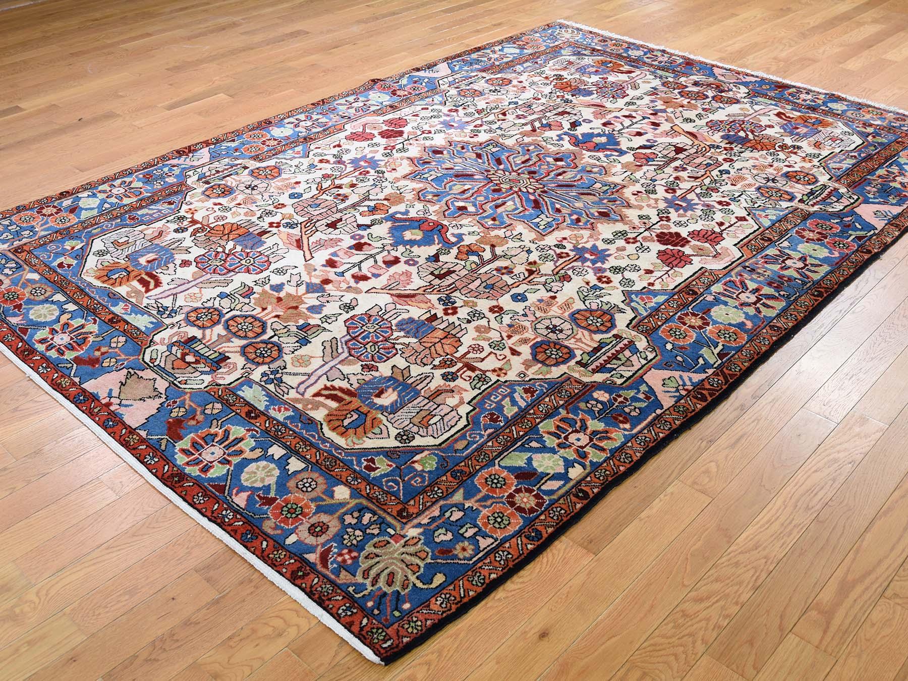 Hand-Knotted Persian Nahavand Hand Knotted Oriental Rug