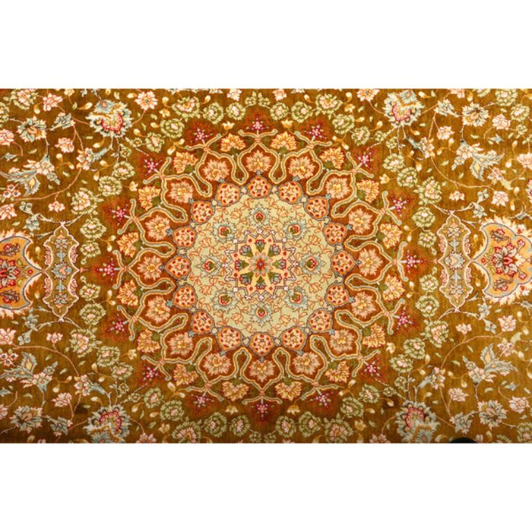 Annodato a mano Tappeto New Persian Tabriz in pura seta - Dimensioni: 7'4x5'1 in vendita