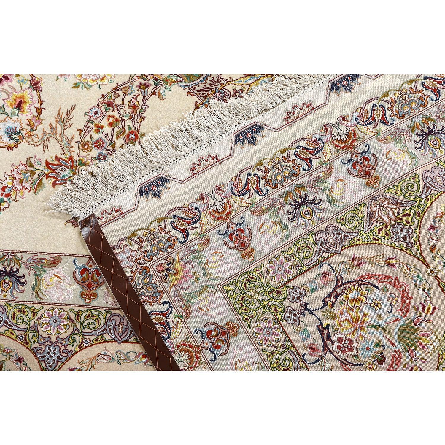 Tappeto New Tabriz in lana e seta 16'6 X 11'3

Key Detail:
Pile: Lana e seta
Fondazione: Seta
Origine: Tabriz
Design/One: Gharebaghi
Età approssimativa: 10 anni
Qualità (KPI): 625
Condizione: Nuovo
Dimensioni: 16'6 x 11'3
Numero di inventario: