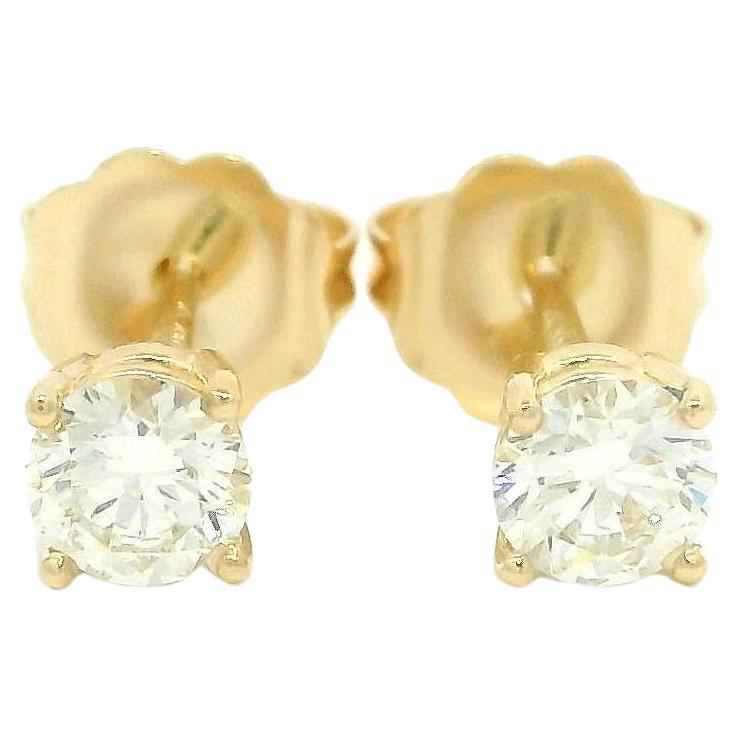 NEW Petite 14k White Gold 0.42ctw Diamond Classic Stud Earrings en vente