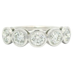 NUEVO Anillo apilable con bisel de platino de 1,28 ctw y 5 diamantes VS F