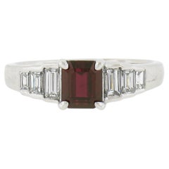 Bague de fiançailles en platine de 1,68 carat, certifiée GIA, avec rubis de taille rectangulaire et diamant baguette