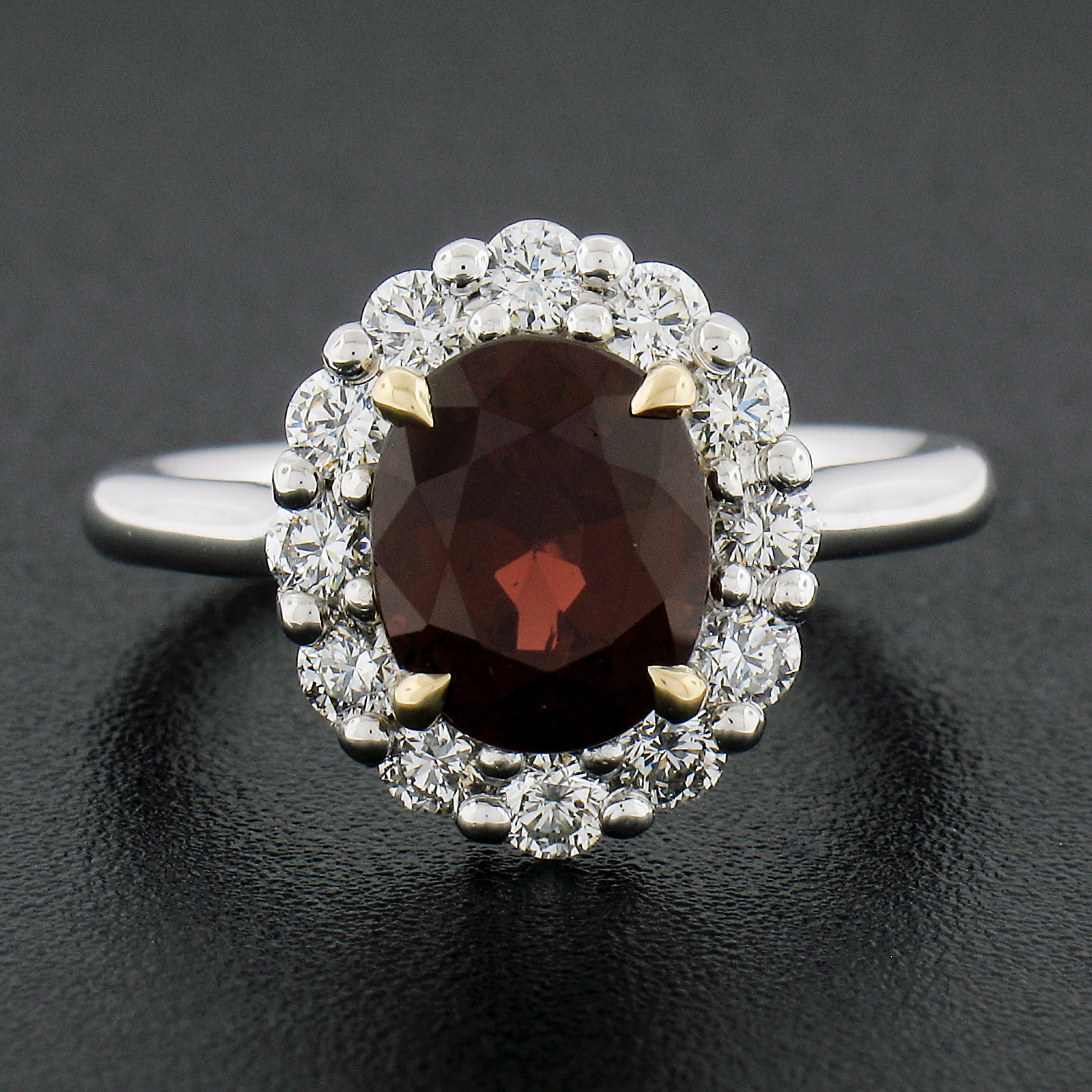 Taille ovale New Platinum & 18k Gold 2.77ctw GIA NO HEAT Red Spinel w/ Diamond Halo Ring en vente