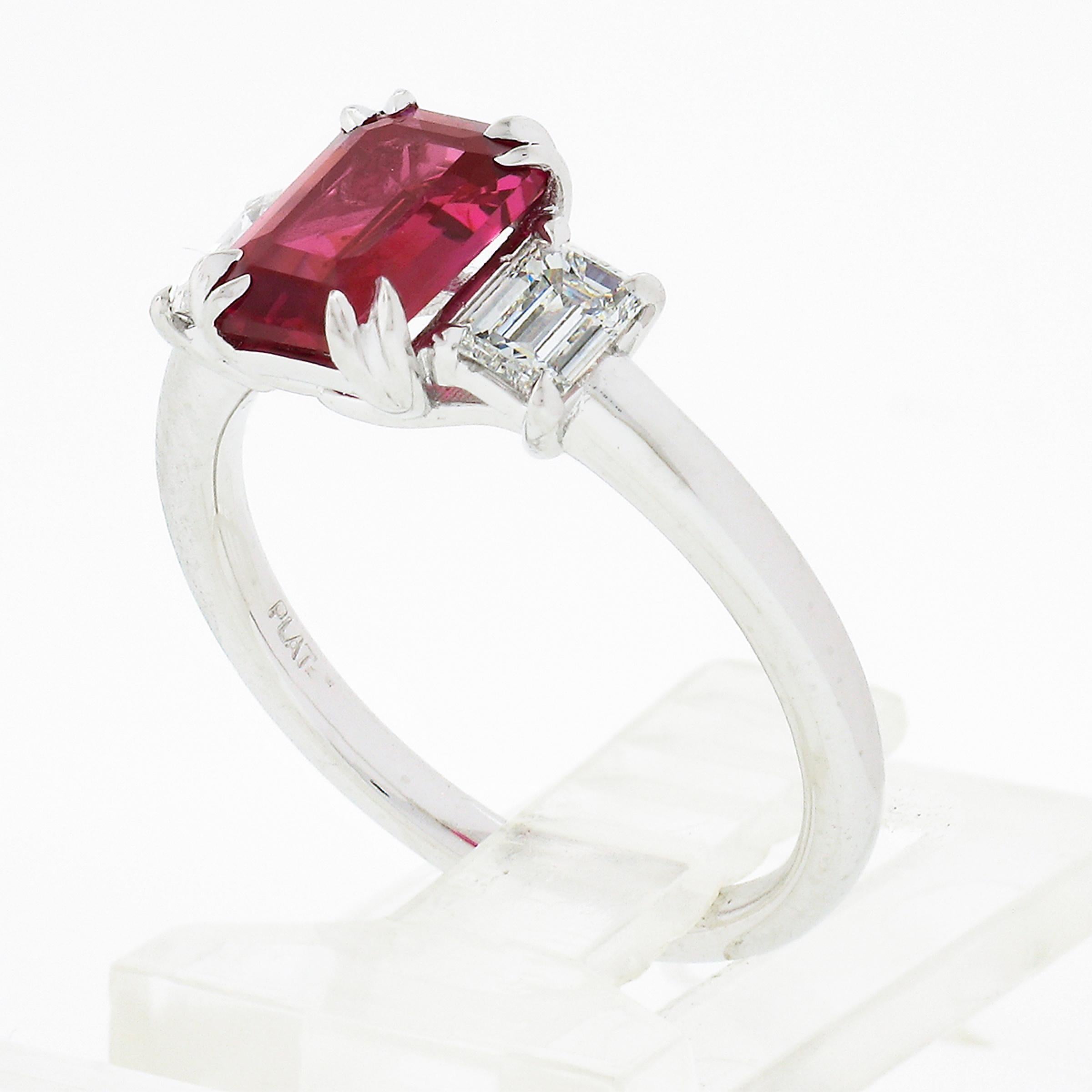 NEW Platinum 2.01ctw GIA NO HEAT Pink Sapphire & Diamond 3 Stone Engagement Ring For Sale 4