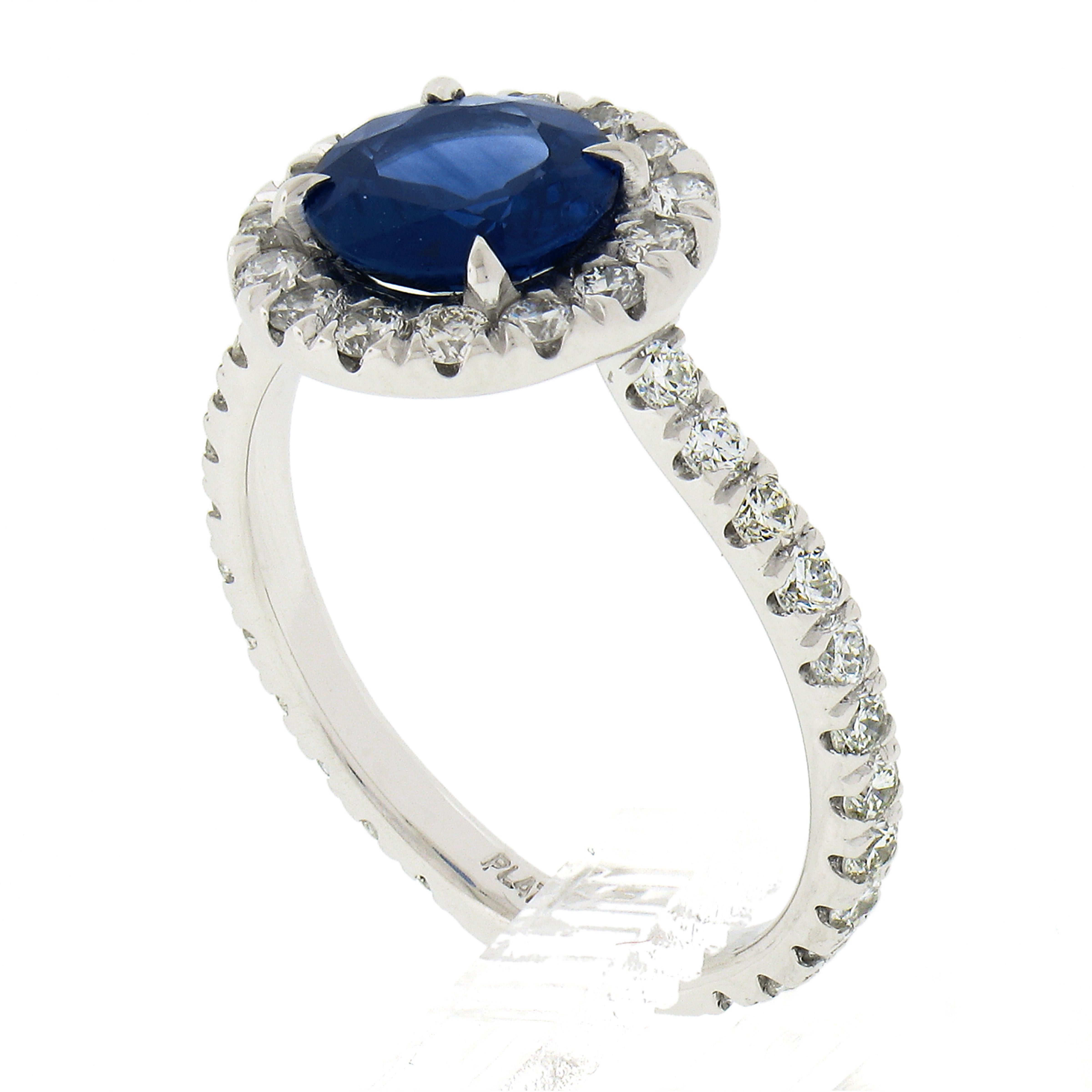 New Platinum 2.21ctw GIA Ceylon Round Blue Sapphire Brilliant Diamond Halo Ring For Sale 4
