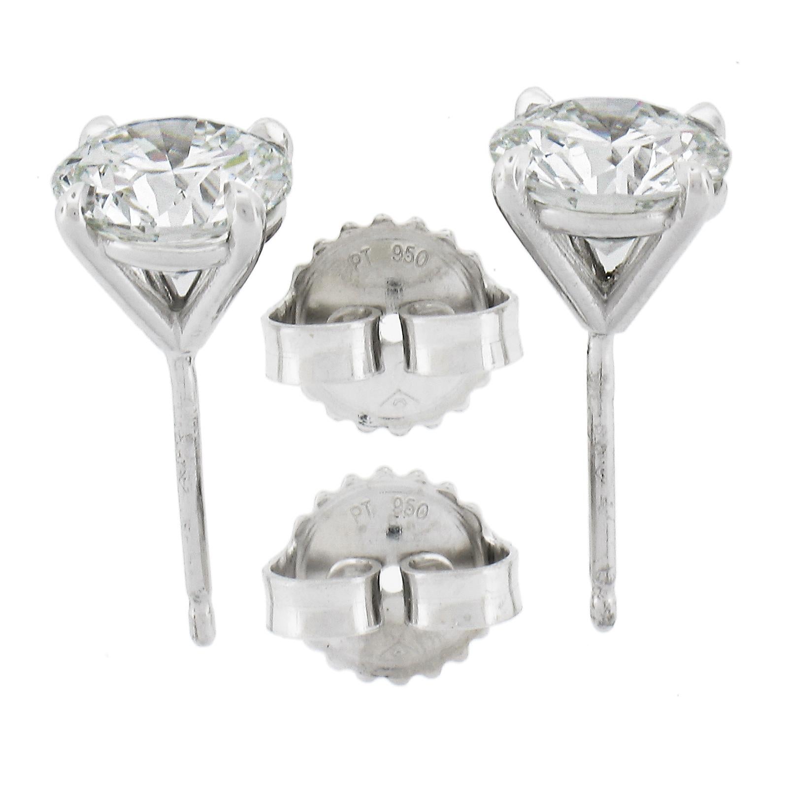 Women's NEW Platinum 2.22ctw GIA Round Brilliant Diamond G VVS VS Stud Earrings For Sale