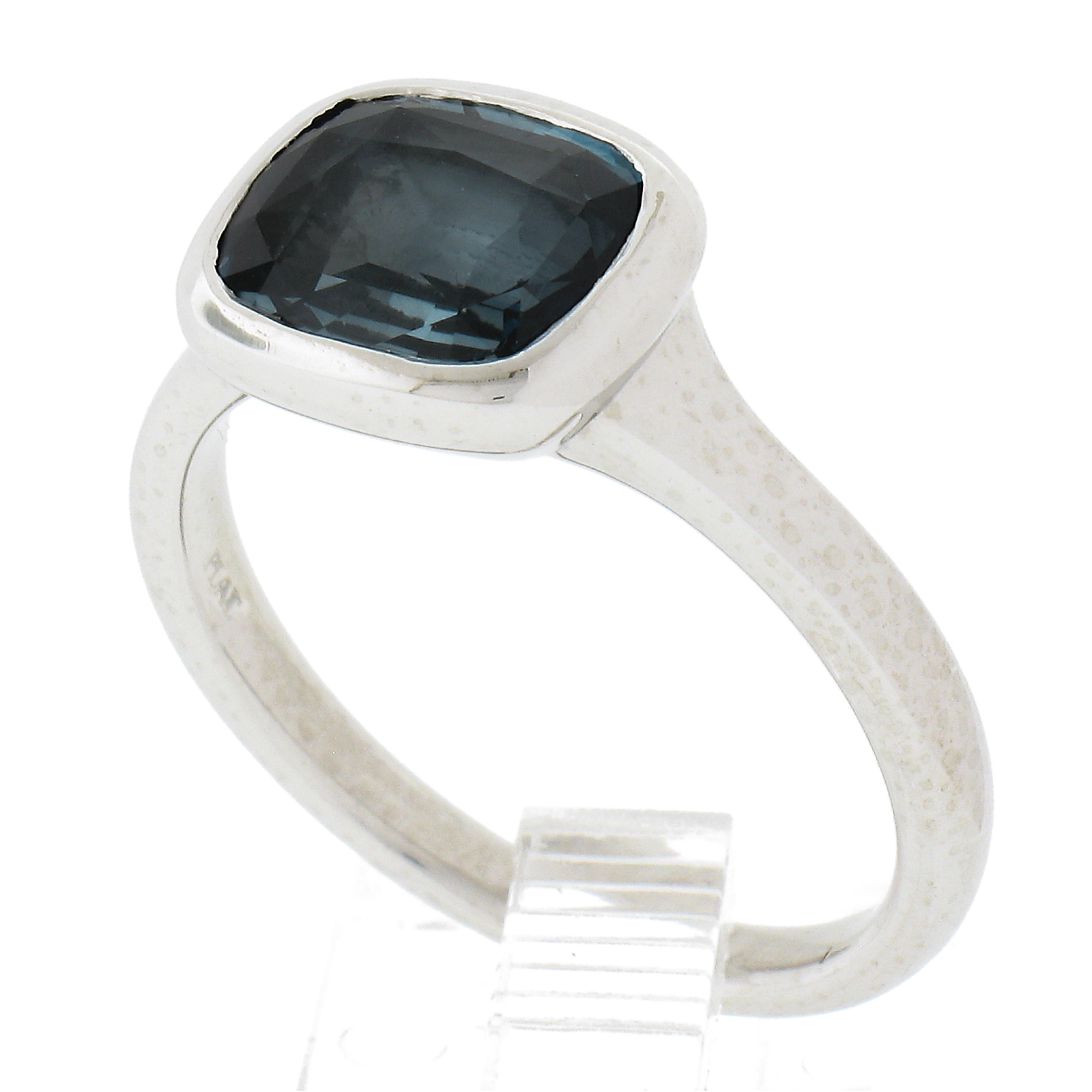 NEW Platinum 2.50ct Cushion GIA No Heat Blue Sapphire Bezel Set Solitaire Ring For Sale 5