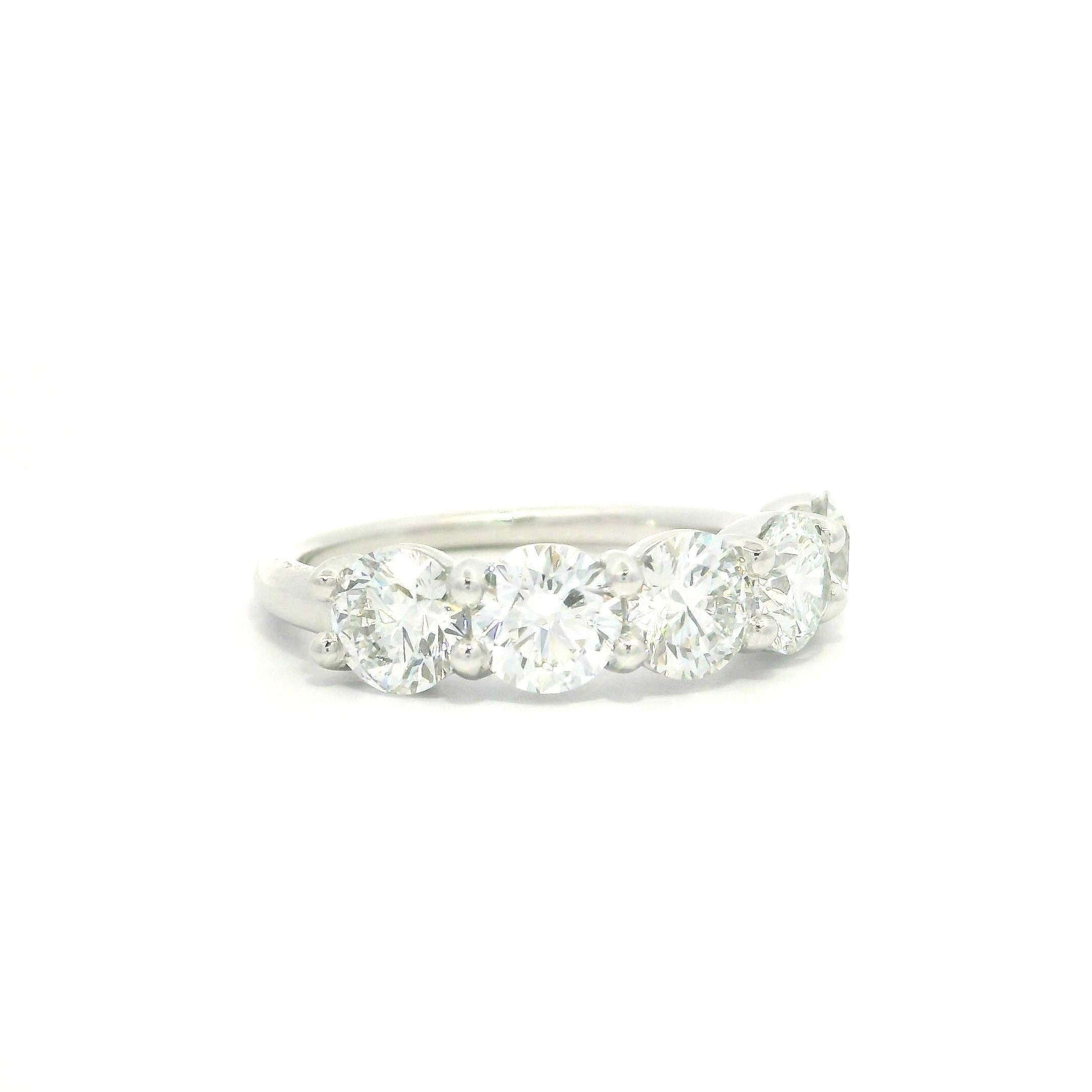New Platinum 2.50ctw GIA Ideal Cut D VS1 Diamond Low Profile 5 Stone Band Ring For Sale 4