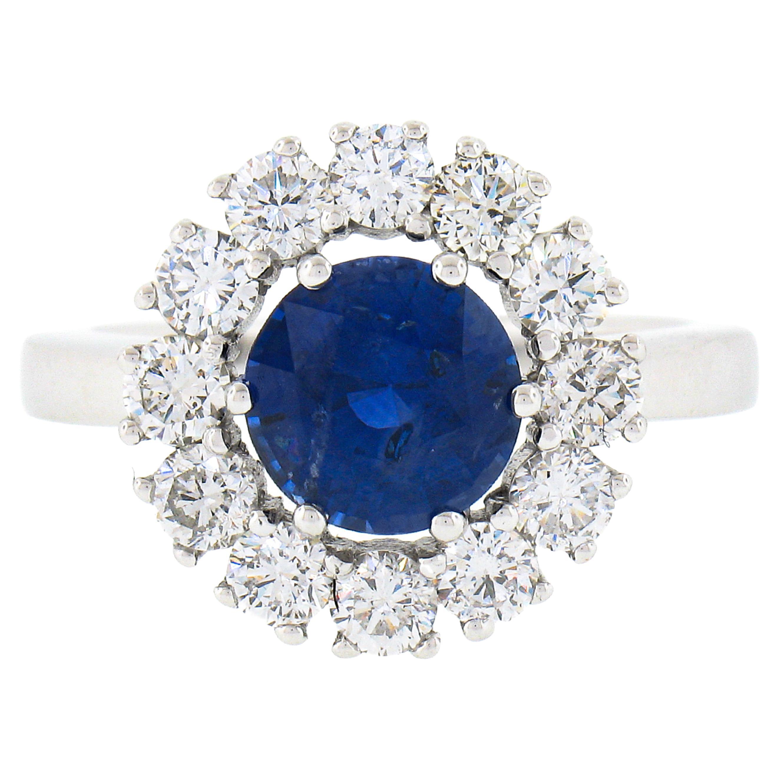 Bague en platine neuve avec saphir bleu rond de Ceylan et halo de diamants brillants de 3,06 carats certifiés GIA