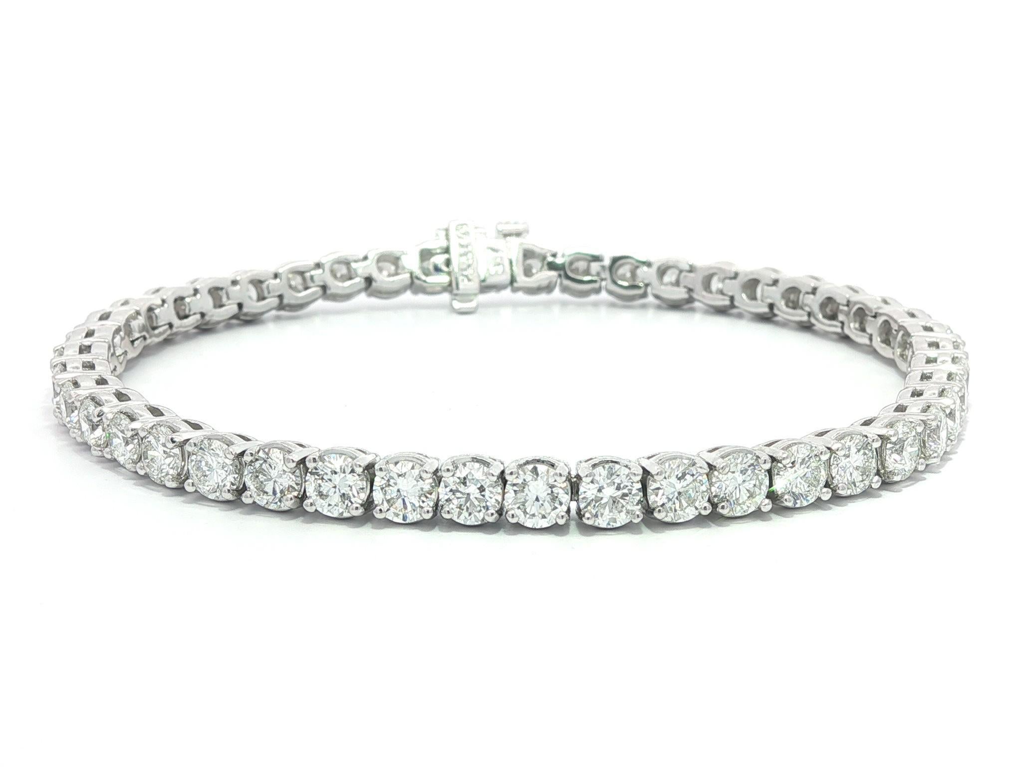 Neu Platin 8,80ctw feurig F VS2 rund Brillant Diamant Linie Tennis Armband im Zustand „Neu“ im Angebot in Montclair, NJ