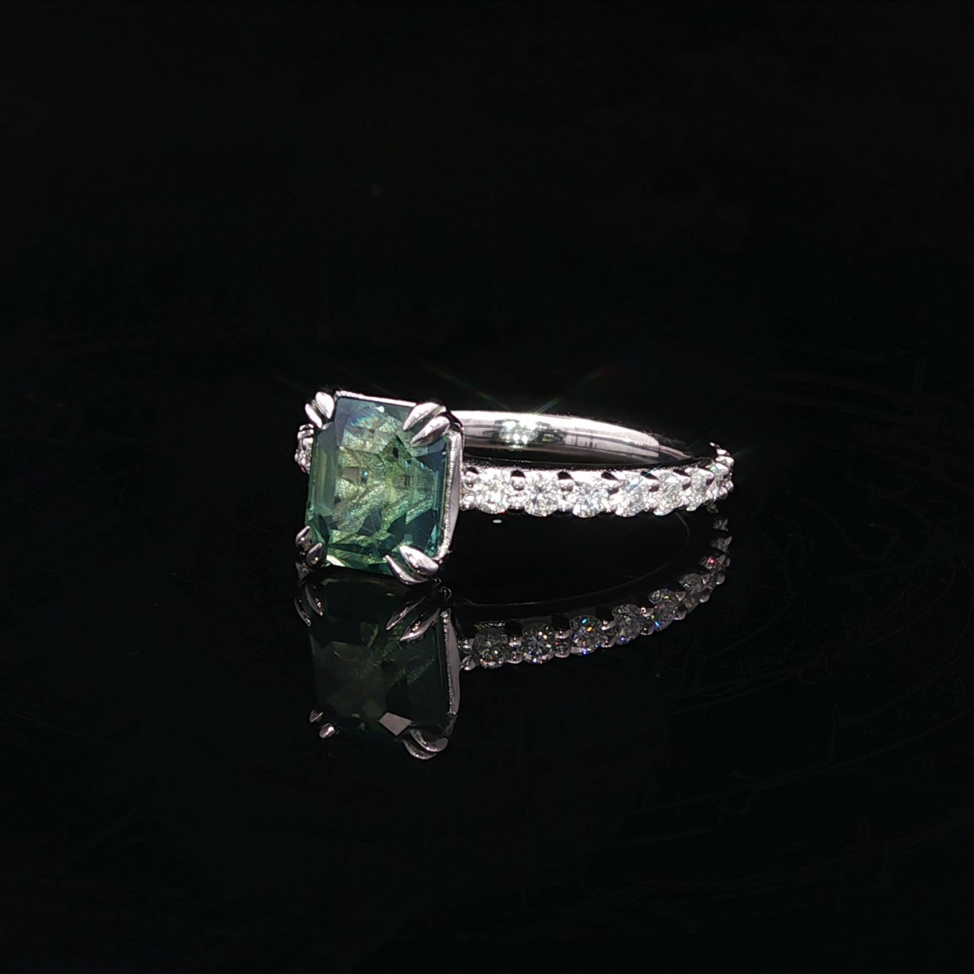 New Platinum Classic GIA 4.03ctw No Heat Green Blue Sapphire Diamond Ring in vendita 5