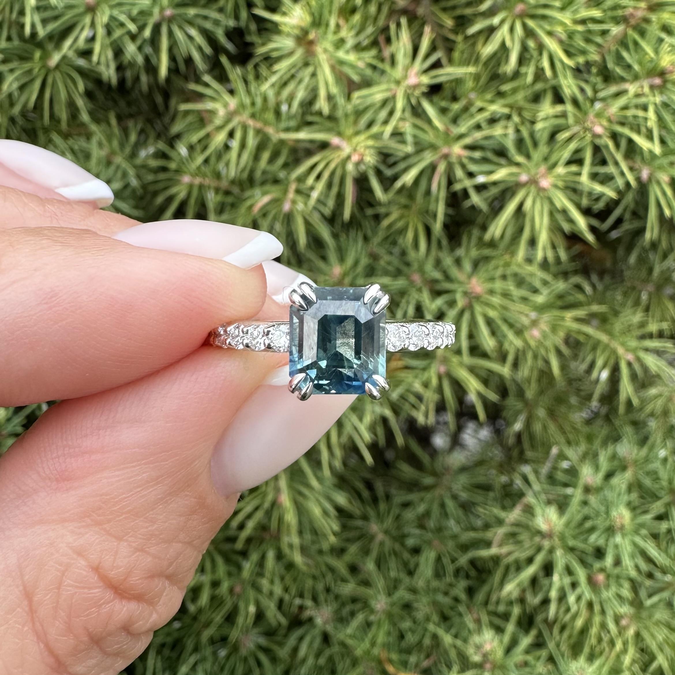 New Platinum Classic GIA 4.03ctw No Heat Green Blue Sapphire Diamond Ring in vendita 9