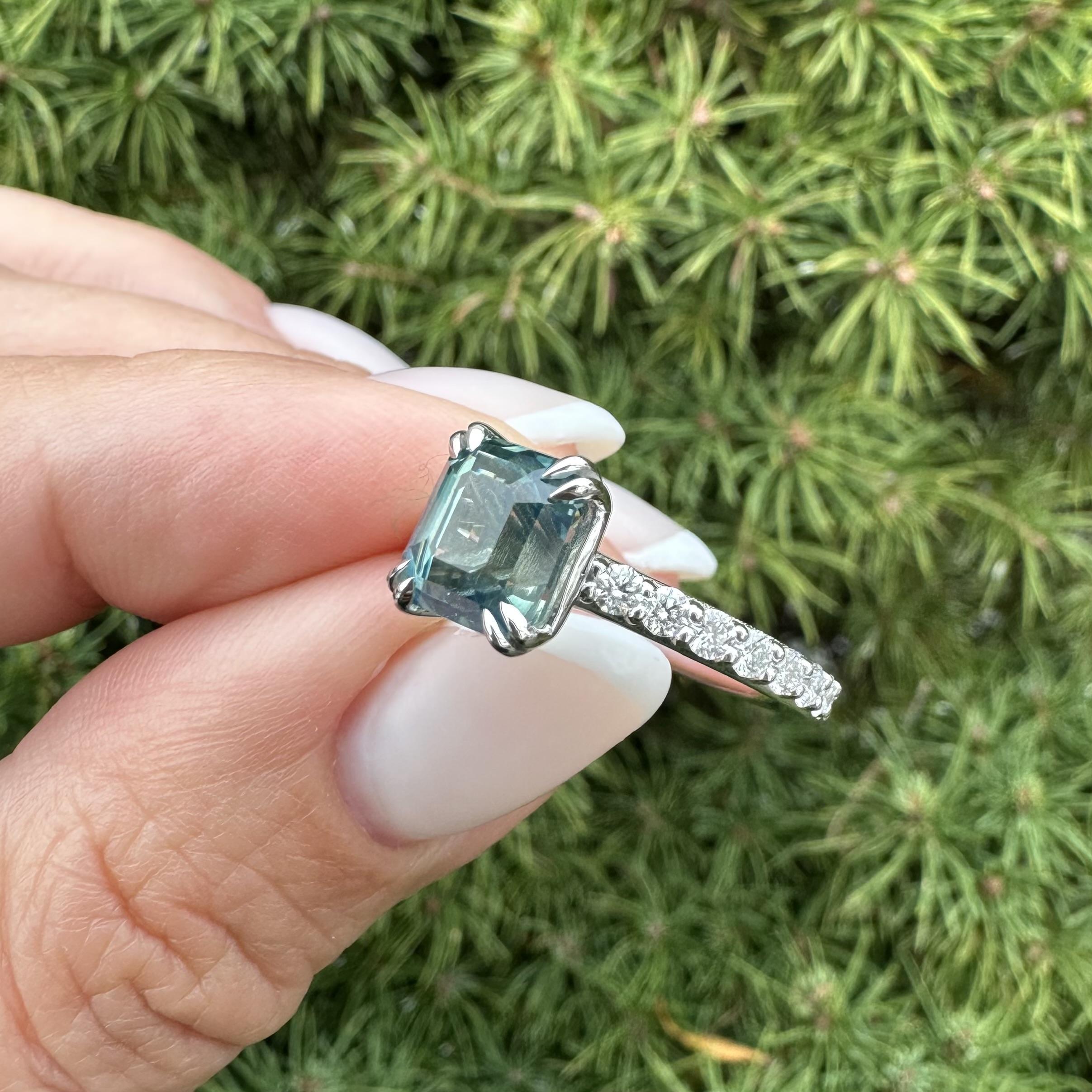 New Platinum Classic GIA 4.03ctw No Heat Green Blue Sapphire Diamond Ring in vendita 10