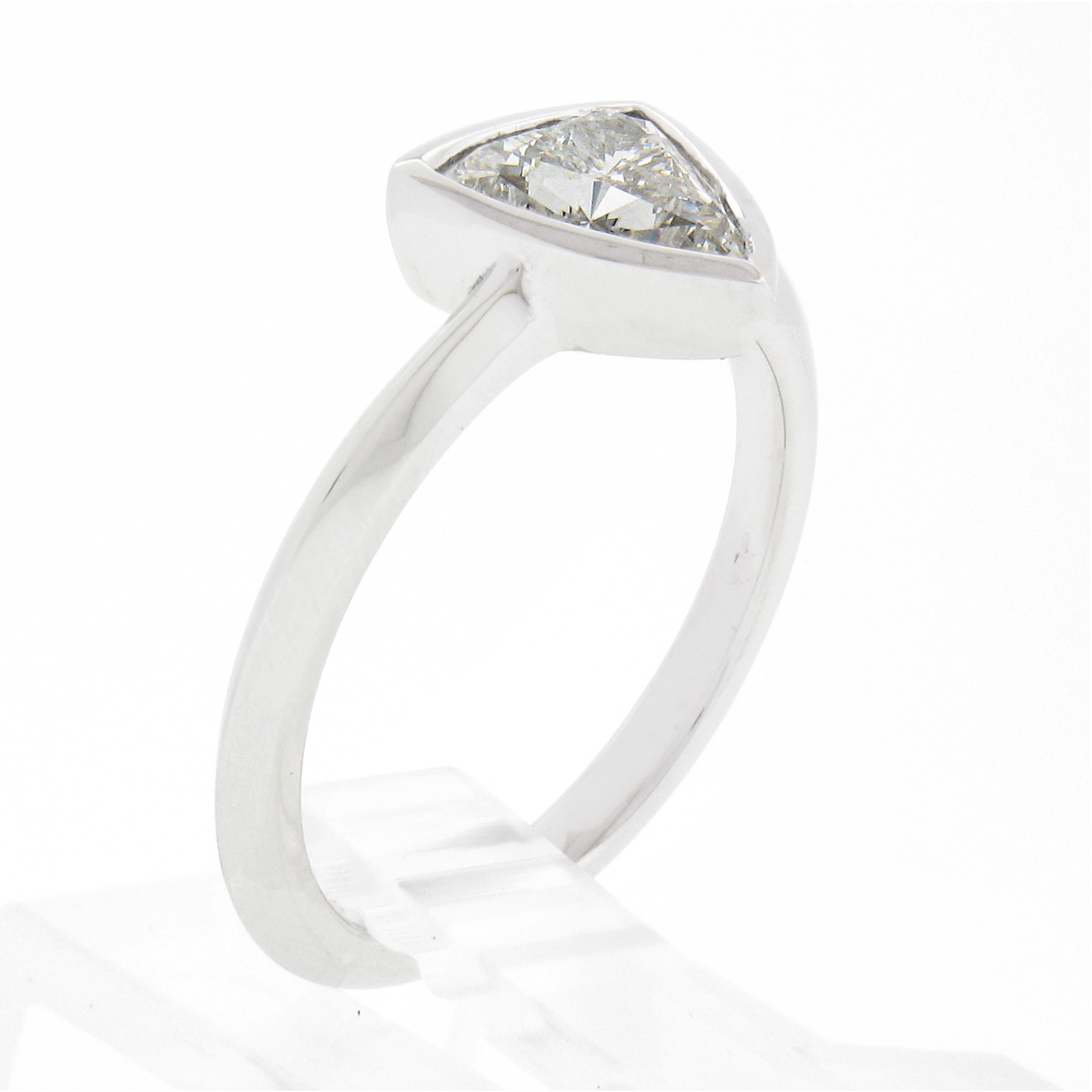 NEW Platinum GIA 1.01ctw Trillion Cut Bezel Diamond Solitaire Engagement Ring For Sale 5