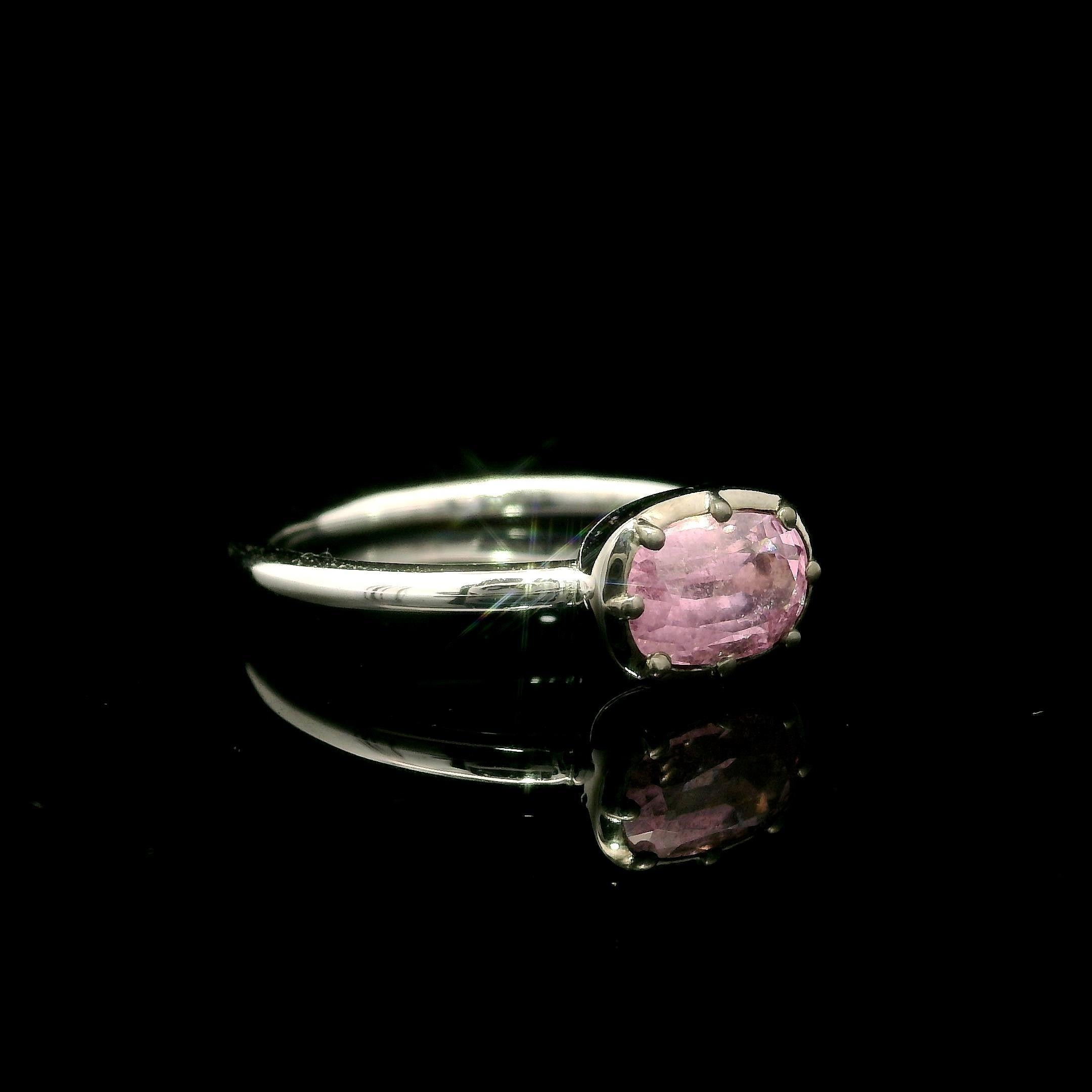 Neu Platin GIA 1,03ct Cushion Powder Pink Spinel Collet Set Solitaire Ring im Angebot 1