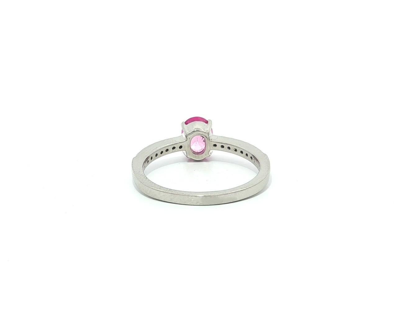 Nueva Alianza de Platino GIA 1.14ctw Zafiro Rosa Ovalado Diamante de Compromiso en venta 2