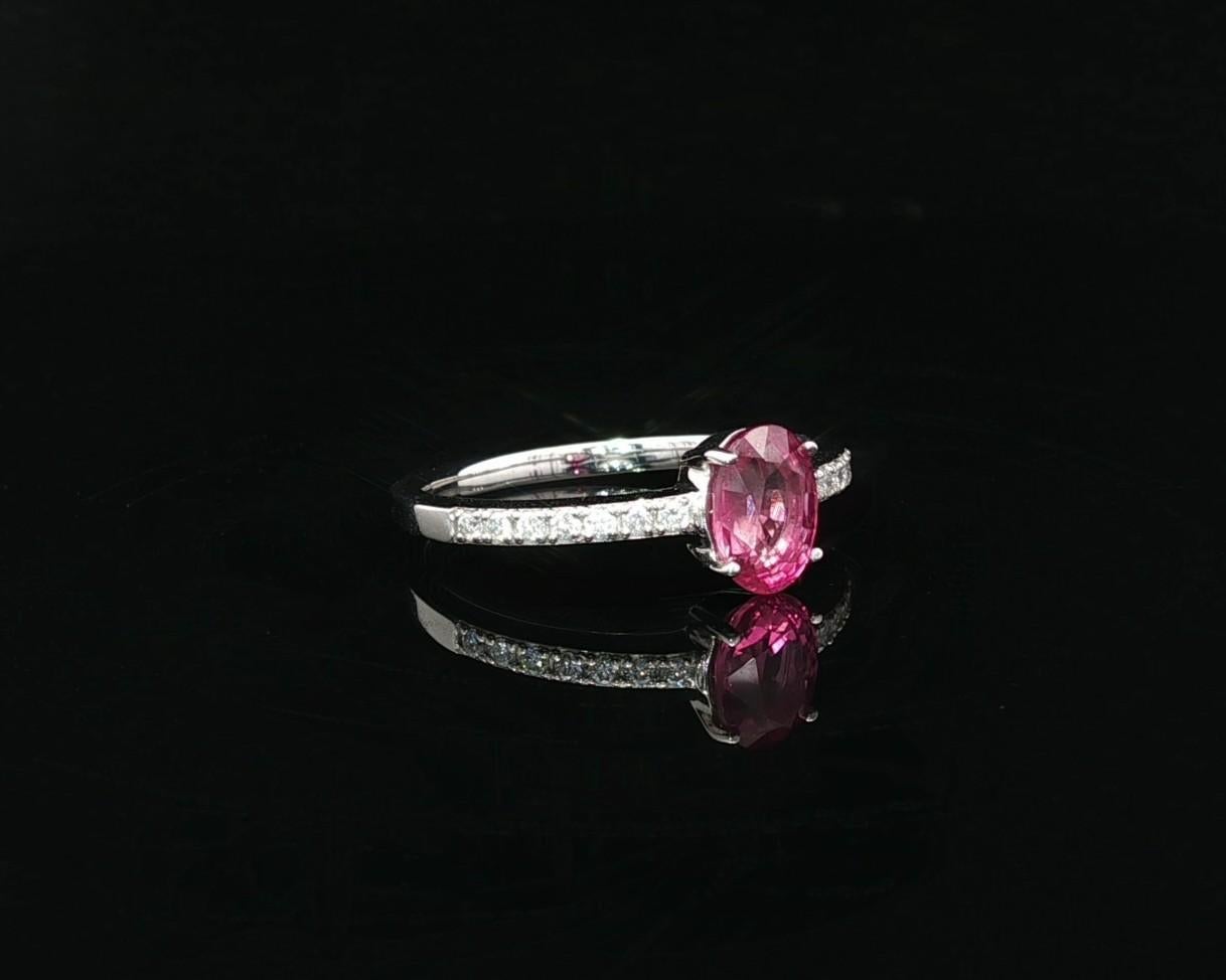 New Platinum GIA 1.14ctw Pink Sapphire Diamond Shoulders Engagement Promise Ring im Angebot 7