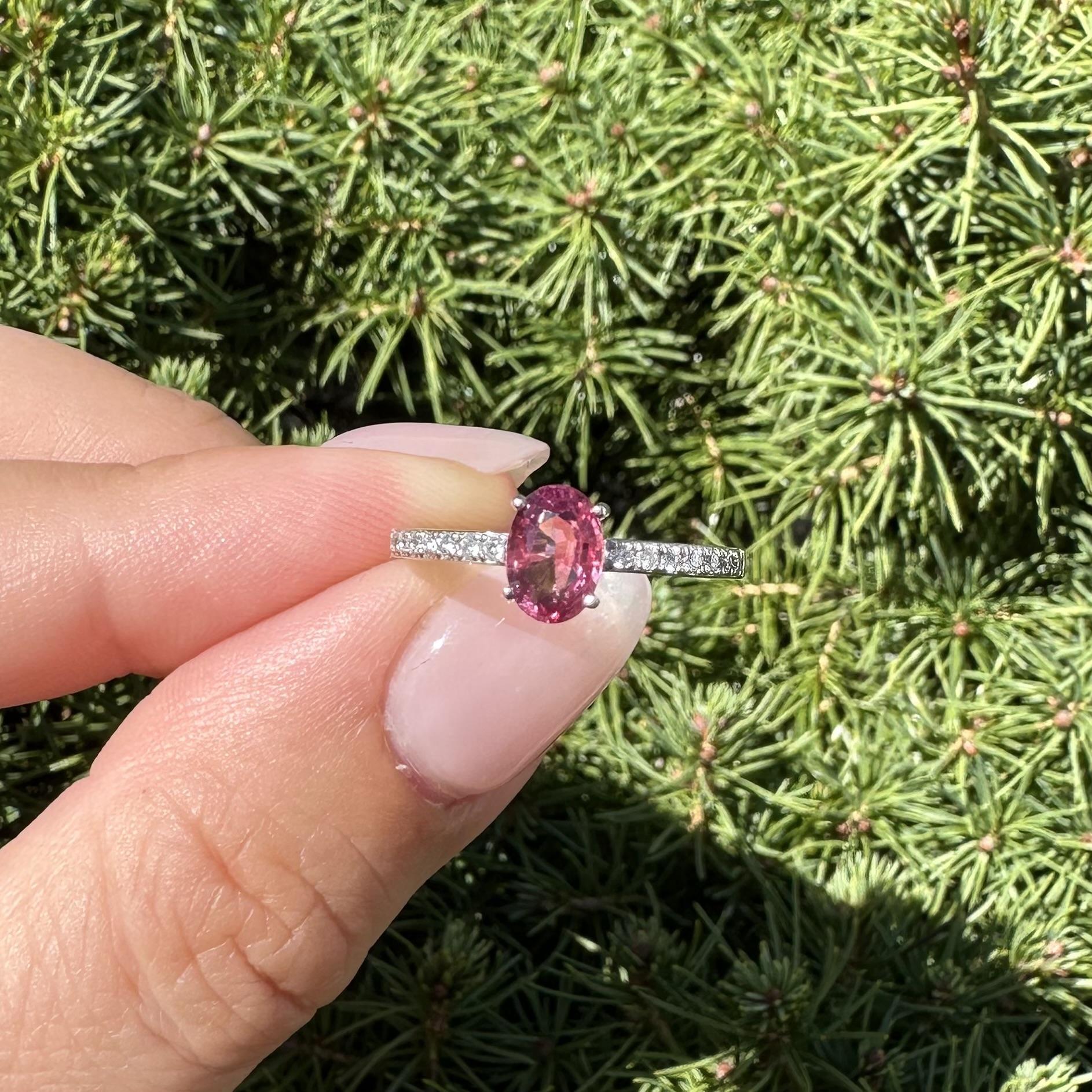 New Platinum GIA 1.14ctw Pink Sapphire Diamond Shoulders Engagement Promise Ring im Angebot 9