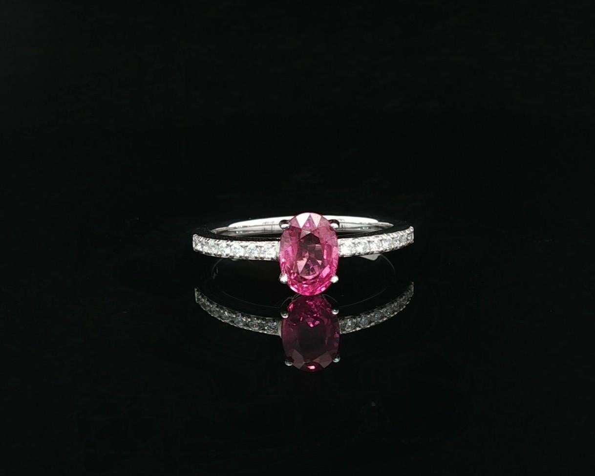 New Platinum GIA 1.14ctw Pink Sapphire Diamond Shoulders Engagement Promise Ring im Angebot 3