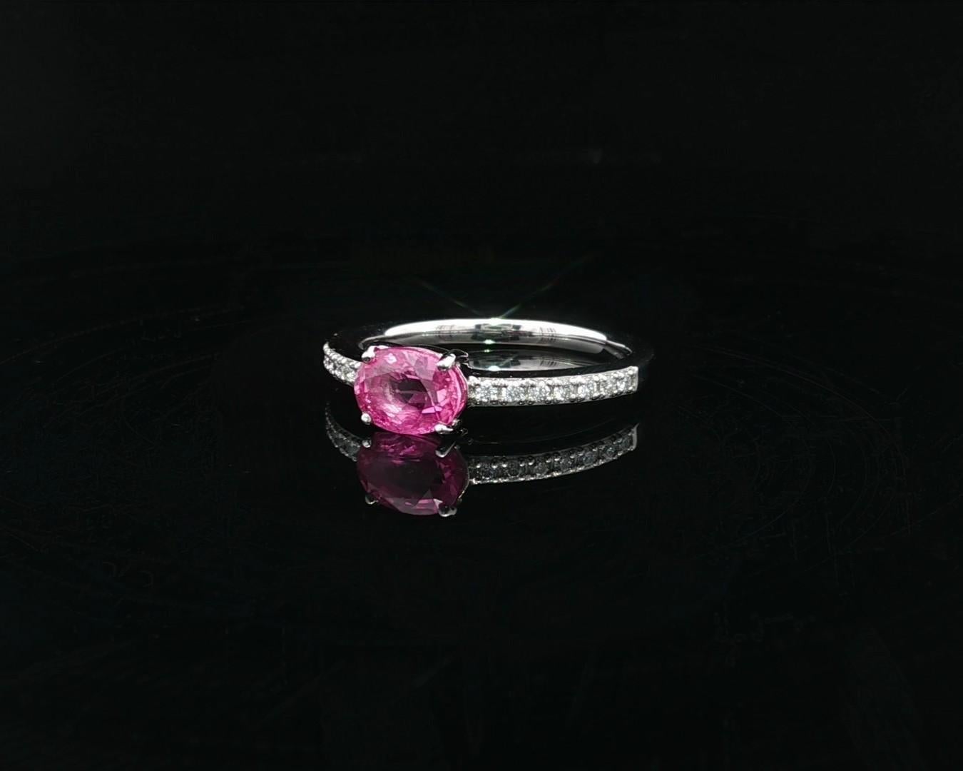 Nuovo anello in platino GIA con zaffiro rosa ovale e diamanti, dainty impilabile in vendita 8