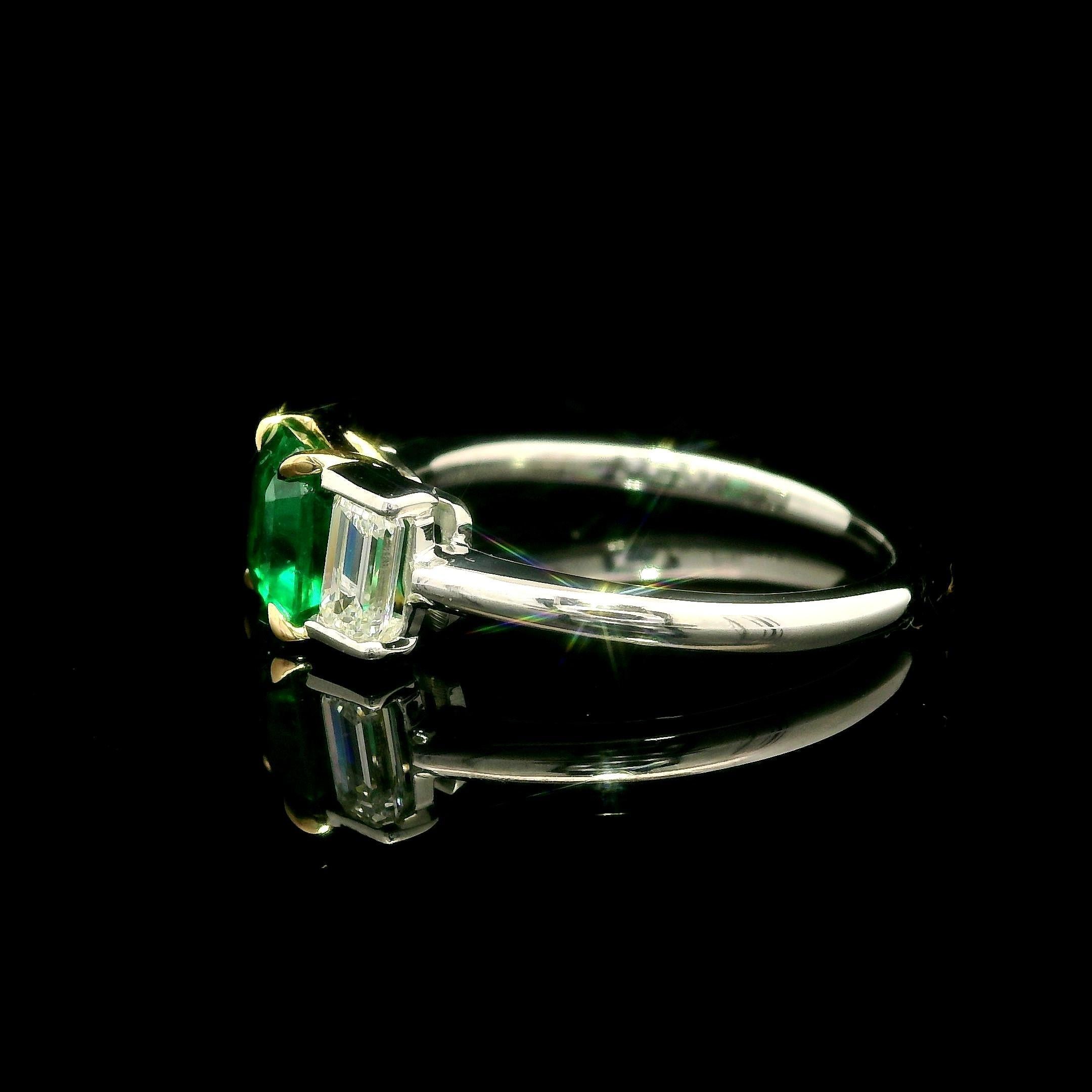 --Stone(s):--
(1) Natural Genuine Emerald - Square Emerald Cut - Yellow Gold Claw Prong Set - Vivid Clean Green Color - Very Hight Quality - 1.08ct (exact)
** See Certification Details Below for Complete Info **
(2) Natural Genuine Diamonds -