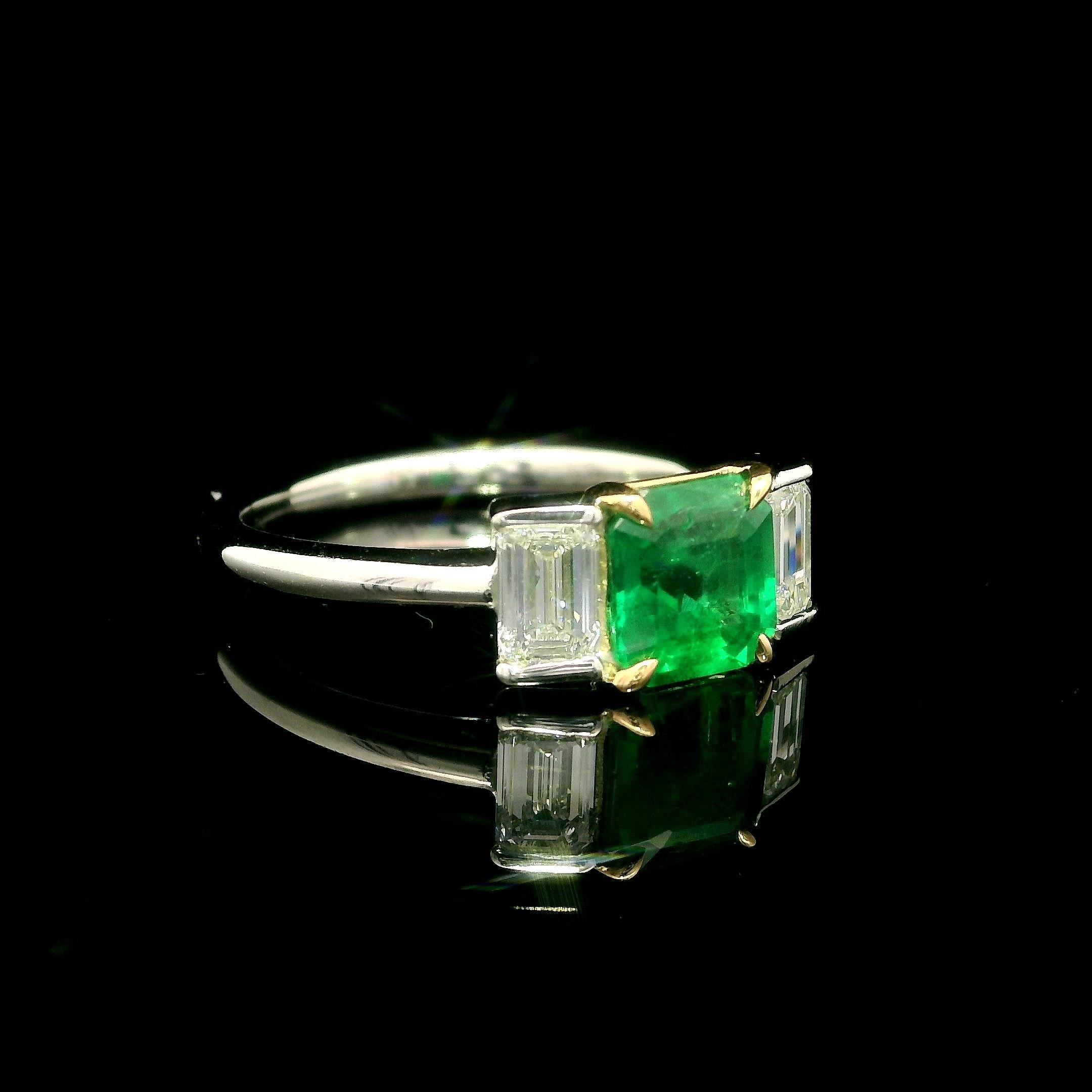 New Platinum & Gold High Quality GIA 1.68ctw Emerald Diamond Classic Ring For Sale 3