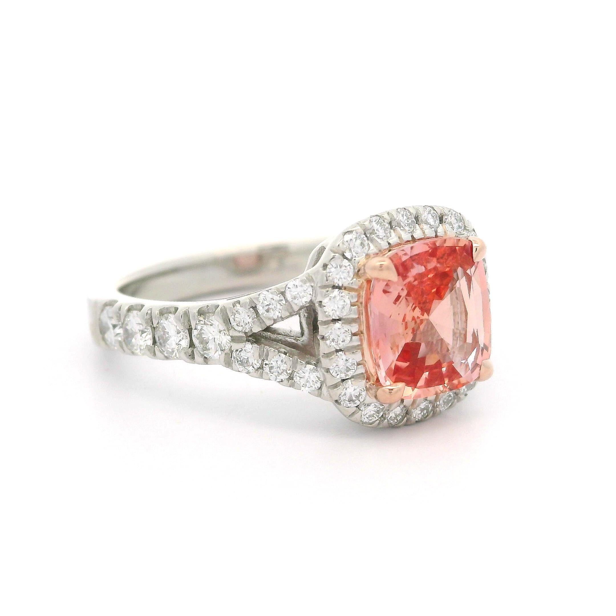Neuer Platin Roségold GIA 2,31ctw Ring ohne Hitze Padparadscha Saphir & Diamant im Zustand „Neu“ in Montclair, NJ