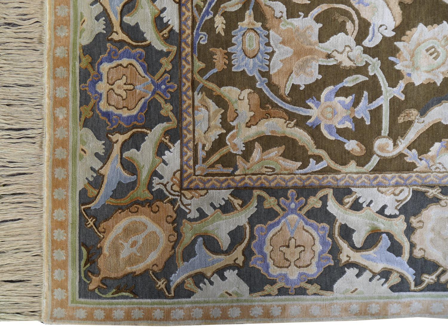 Tapis polonaise ancien design Isfahan en soie et laine, tailles sur mesure en vente 4
