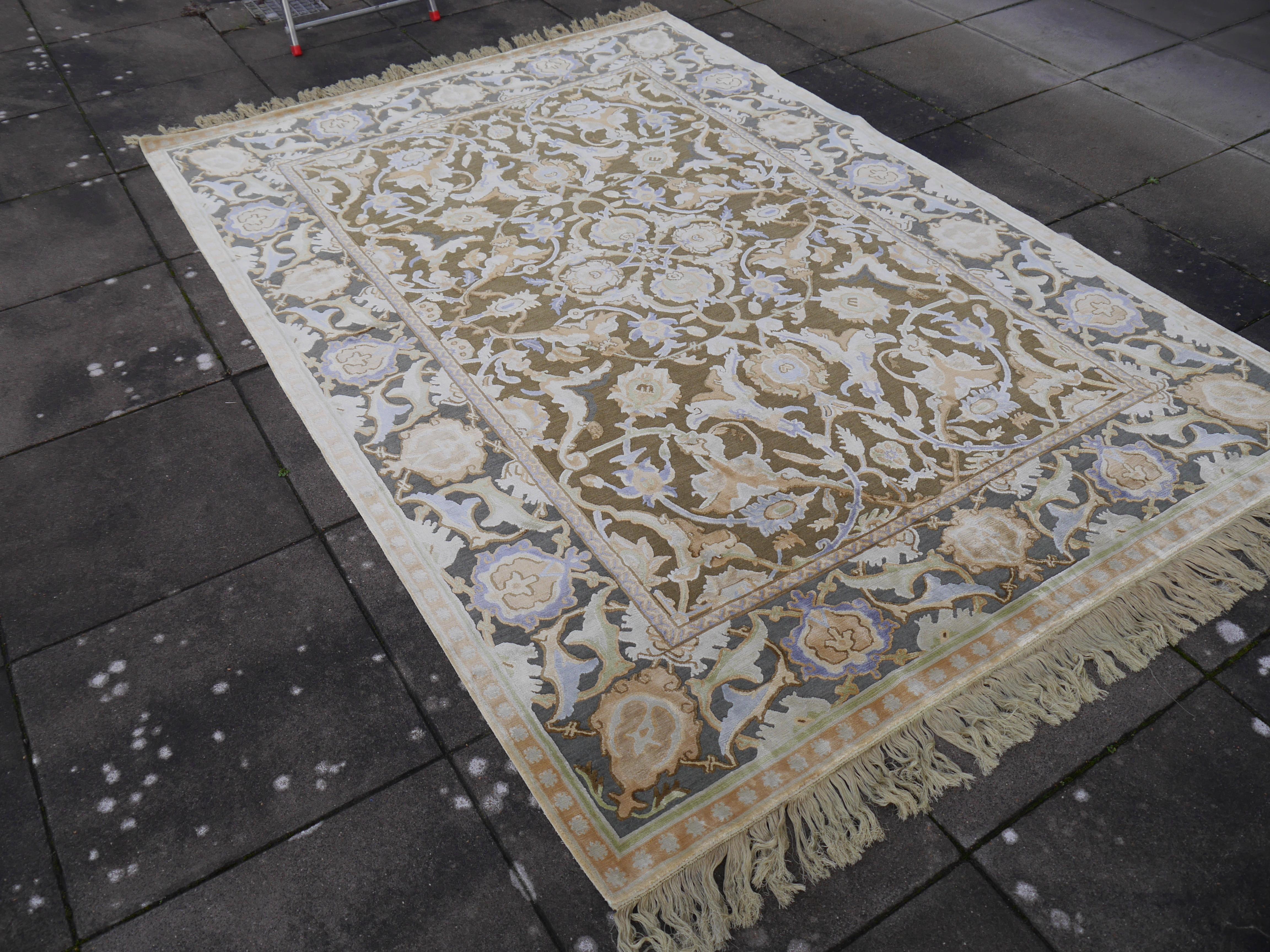 New Polonaise Rug Silk and Wool Antique Isfahan Design Bespoke Sizes 6