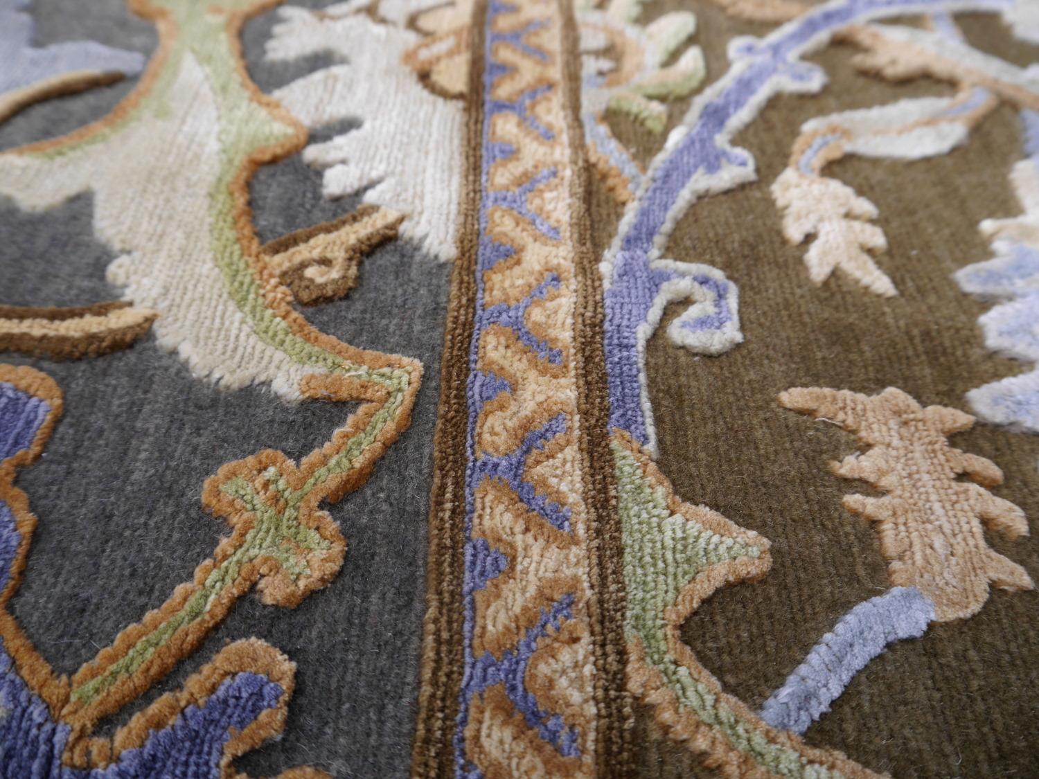 Tapis polonaise ancien design Isfahan en soie et laine, tailles sur mesure en vente 11
