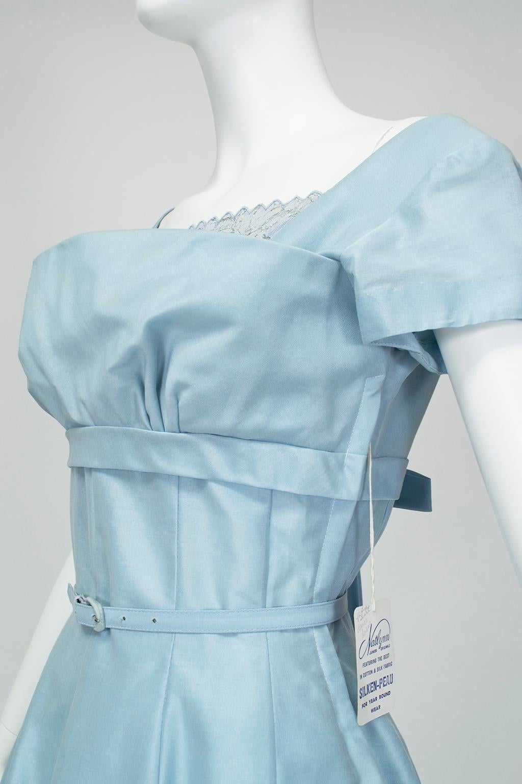 New Powder Blue Petal Shelf Bust Honeymoon Party Dress w Crinoline – M, 1953 For Sale 3