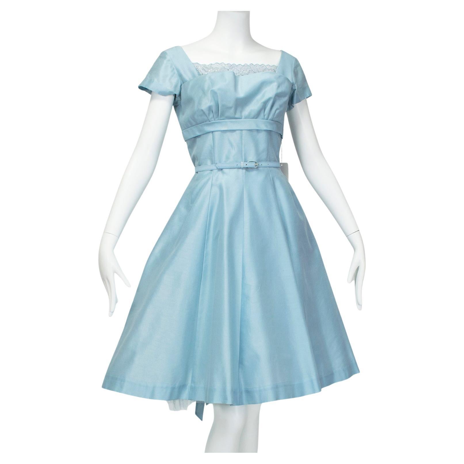 New Powder Blue Petal Shelf Bust Honeymoon Party Dress w Crinoline – M, 1953 For Sale